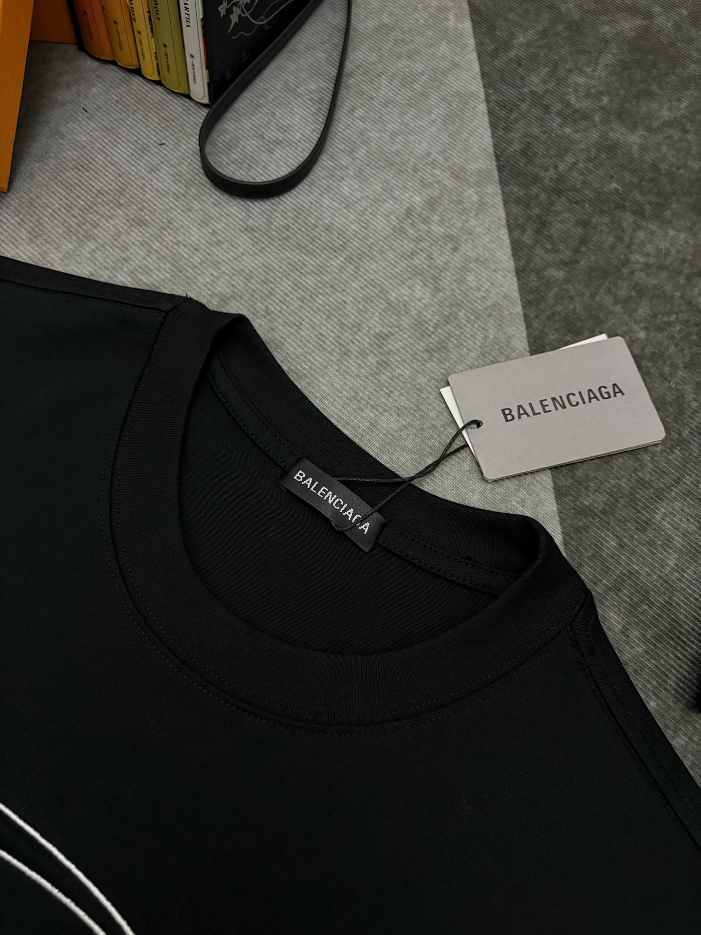Balenciaga BALENCIAGA 巴黎世家凹凸刺绣棉质短袖T恤