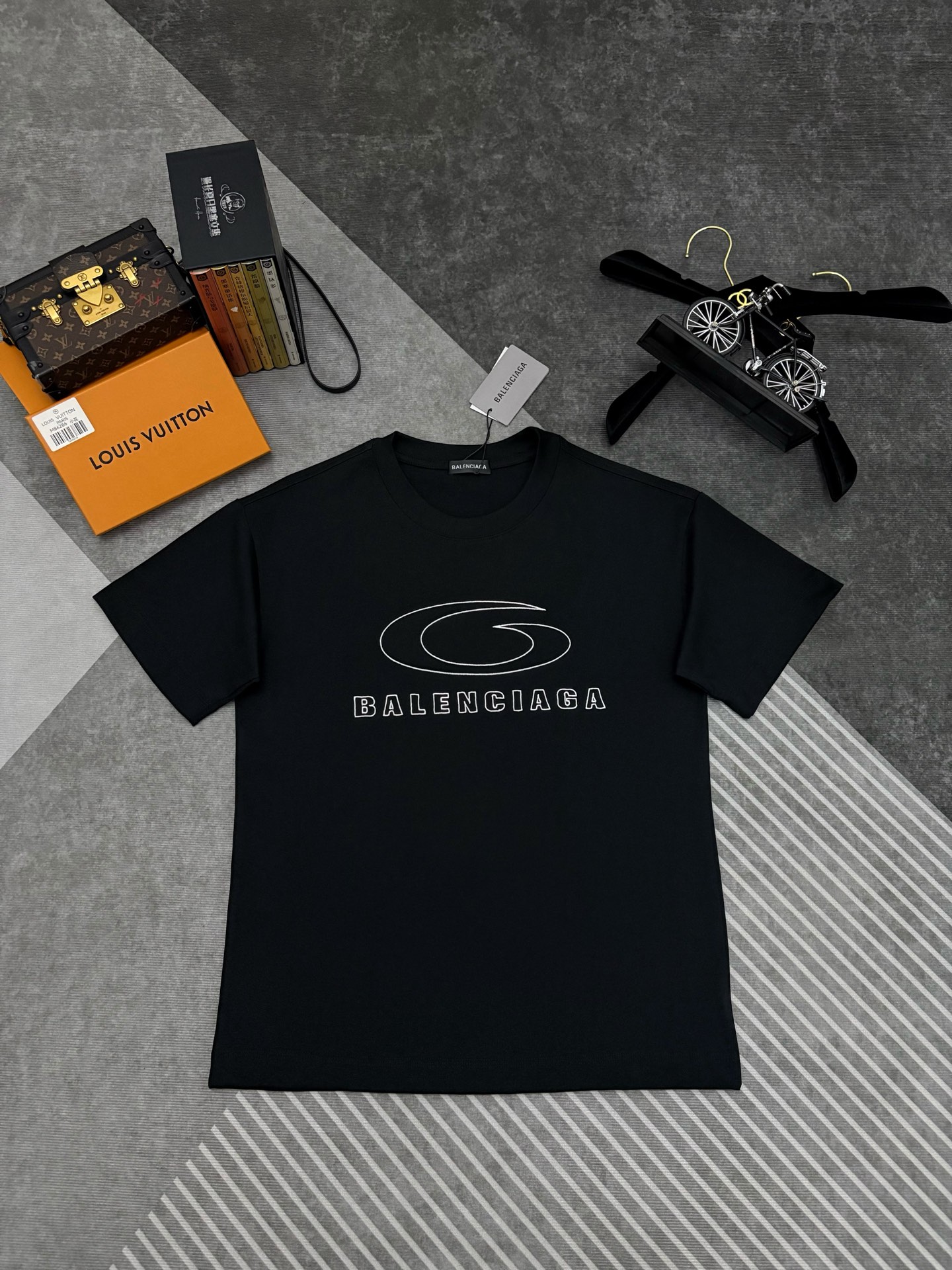 Balenciaga BALENCIAGA 巴黎世家凹凸刺绣棉质短袖T恤