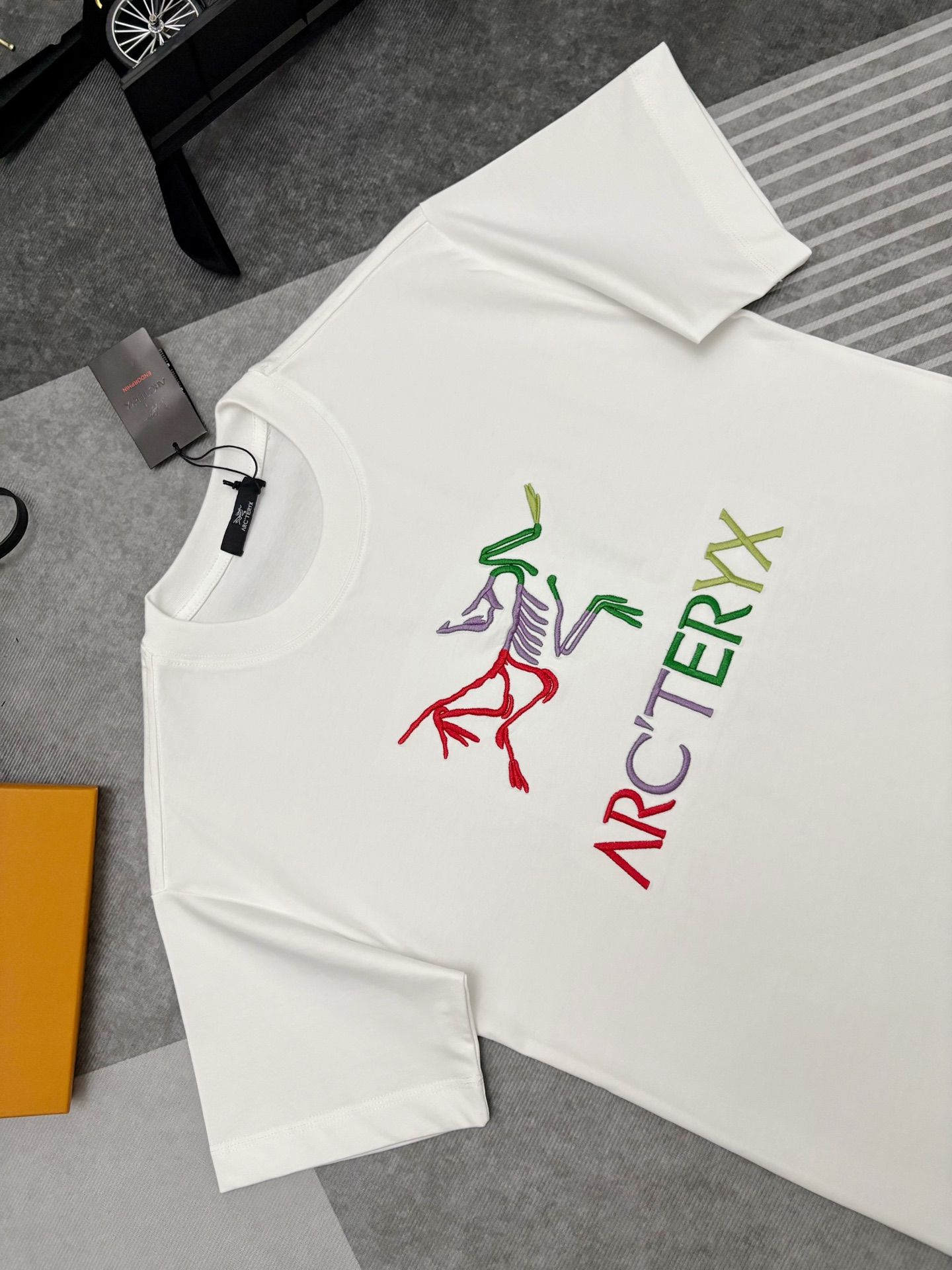 Arc'teryx Arcteryx 始祖鸟 刺绣双纱棉质短袖T恤