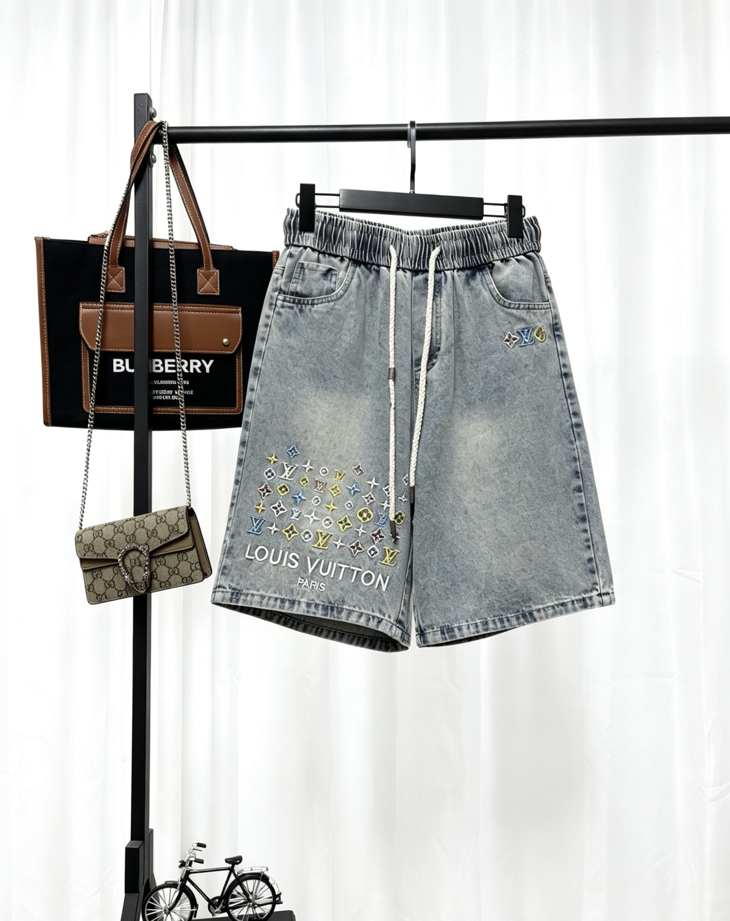 P125 LV Louis Vuitton pantalones cortos de mezclilla de lujo con bordado tridimensional de colores de alta densidad en …