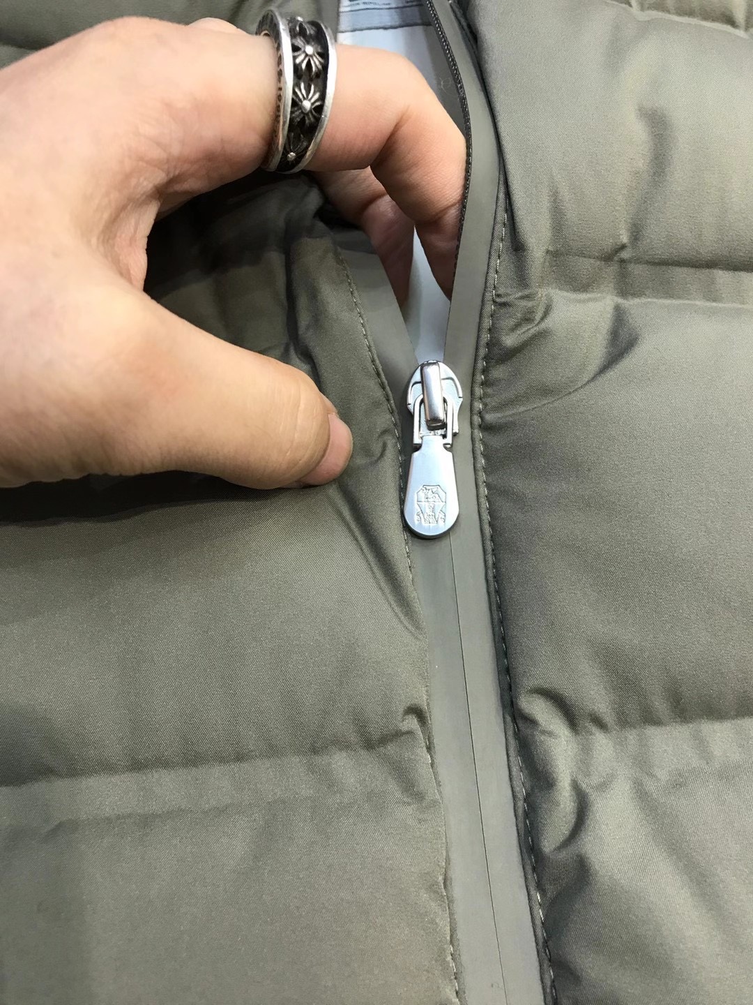 【新品】BC男士高端商务休闲可拆卸连帽羽绒服外套，上海贸易公司渠道货，100%纯正血统品质，25年F/W