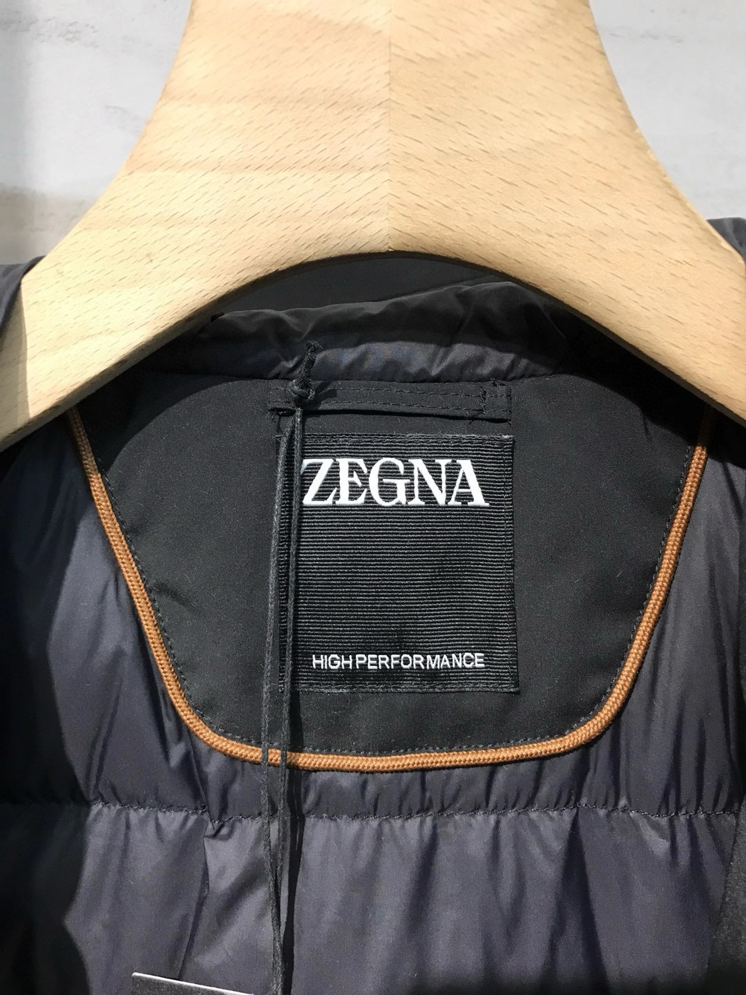 【新品】-EZ家族男士商务休闲户外功能性白鸭绒帽羽绒服外套，香港洋行渠道货，纯正血统品质，高端意大利原厂