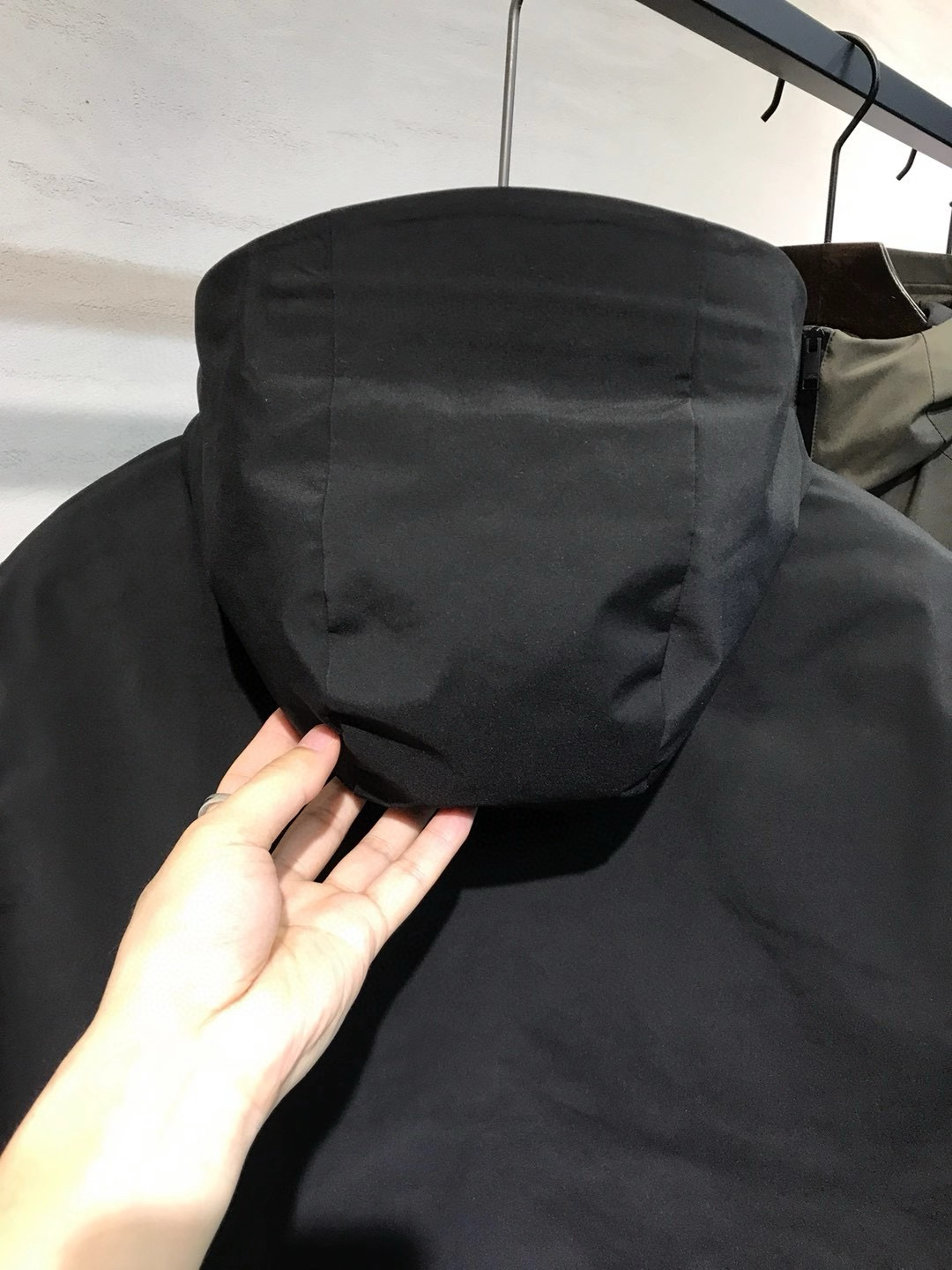 【新品】-EZ家族男士商务休闲户外功能性白鸭绒帽羽绒服外套，香港洋行渠道货，纯正血统品质，高端意大利原厂