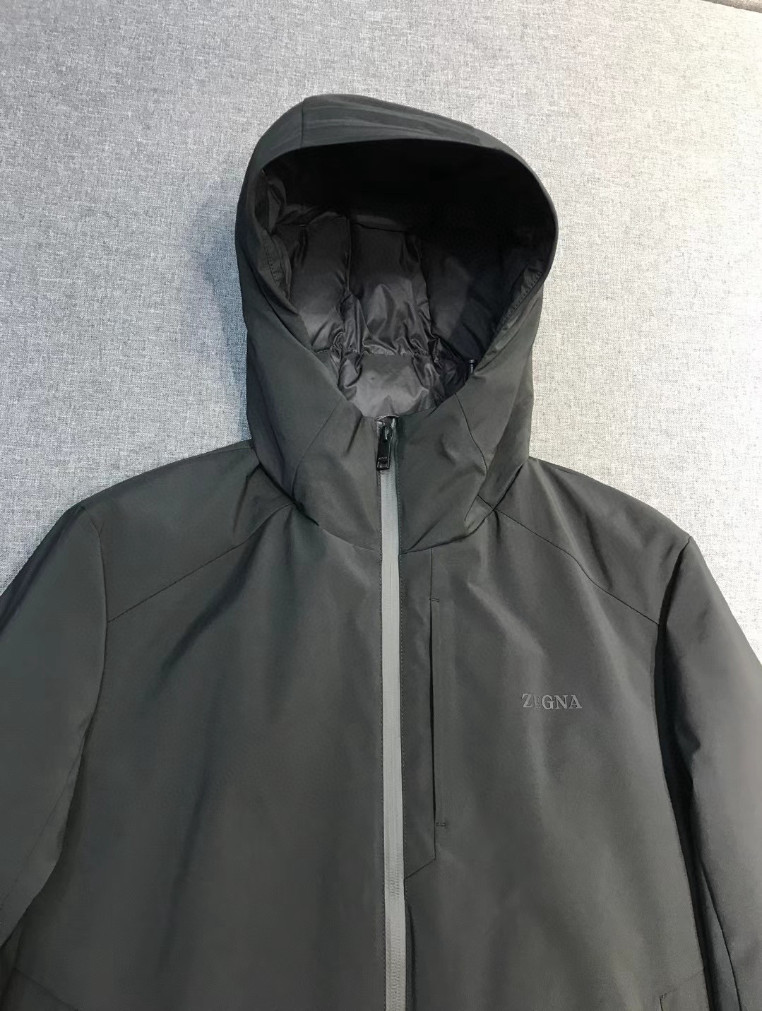 【新品EZ家族男士商务休闲户外功能性白鹅绒连帽羽绒服外套，香港洋行渠道货，纯正血统品质，高端意大利原厂出