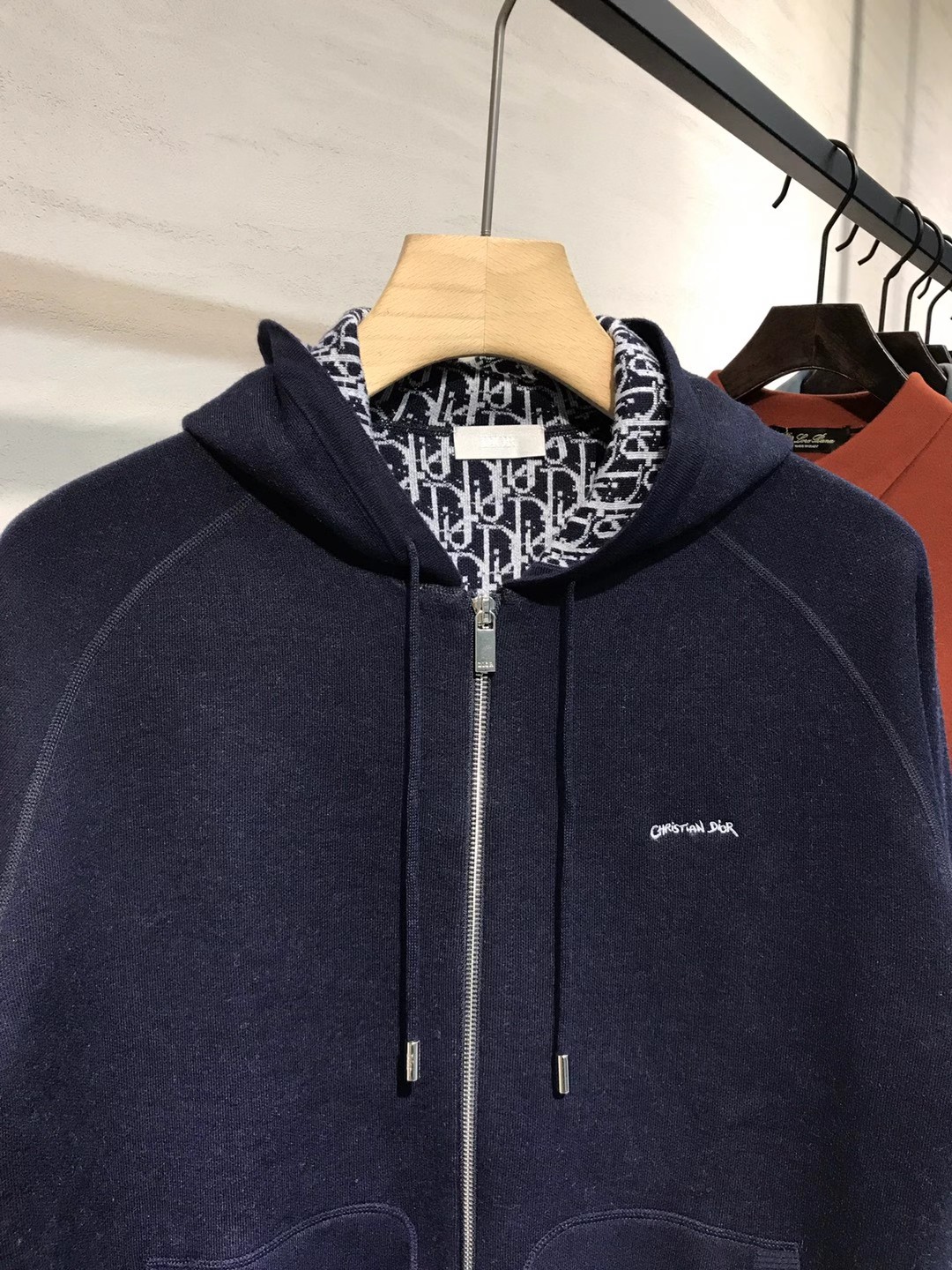 【新品】CD.HOMME男士时装款连帽拉链开衫/羊毛衫/毛衣外套，贸易公司洋行货，重磅高级心水之物，高级