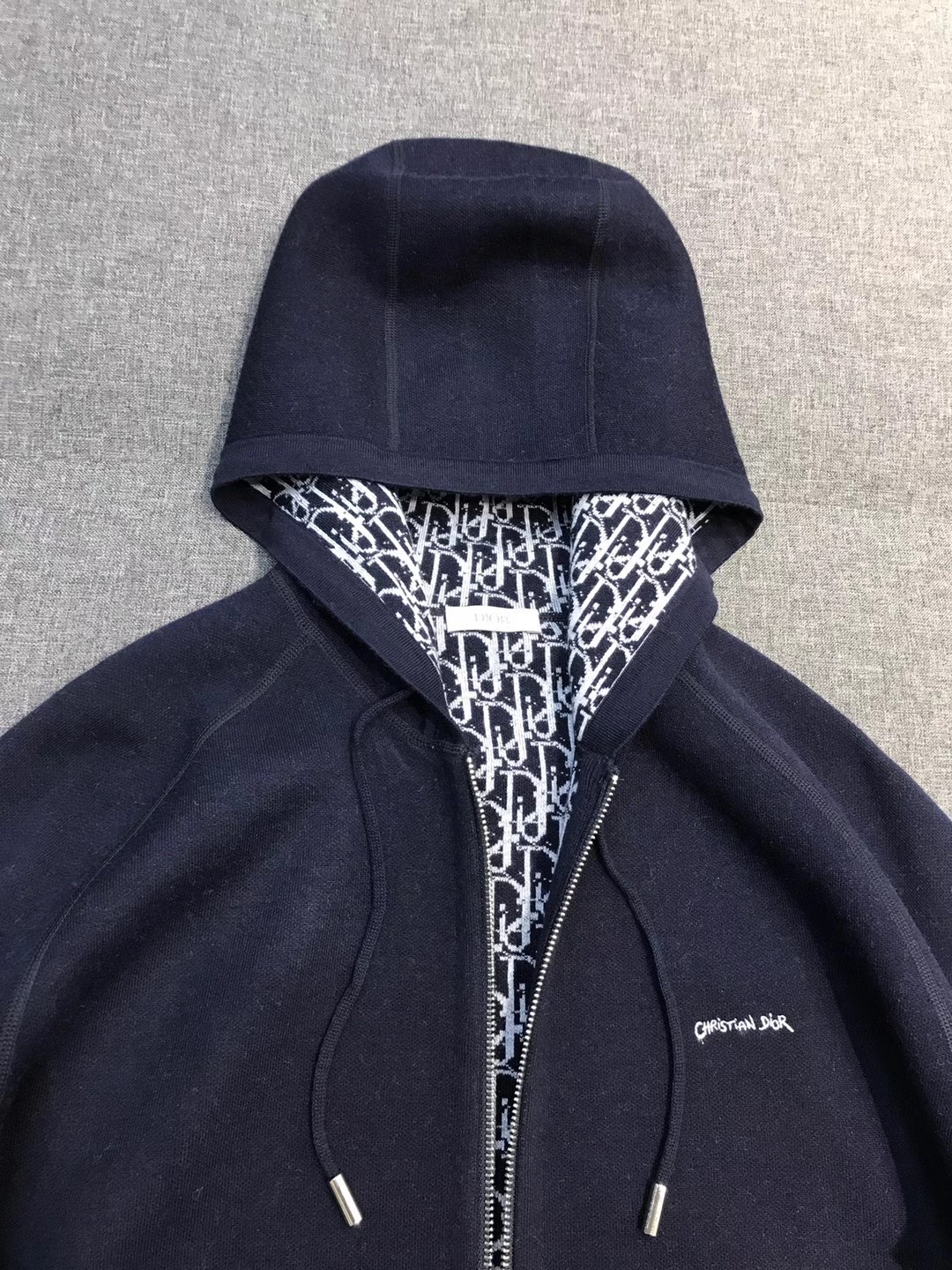 【新品】CD.HOMME男士时装款连帽拉链开衫/羊毛衫/毛衣外套，贸易公司洋行货，重磅高级心水之物，高级