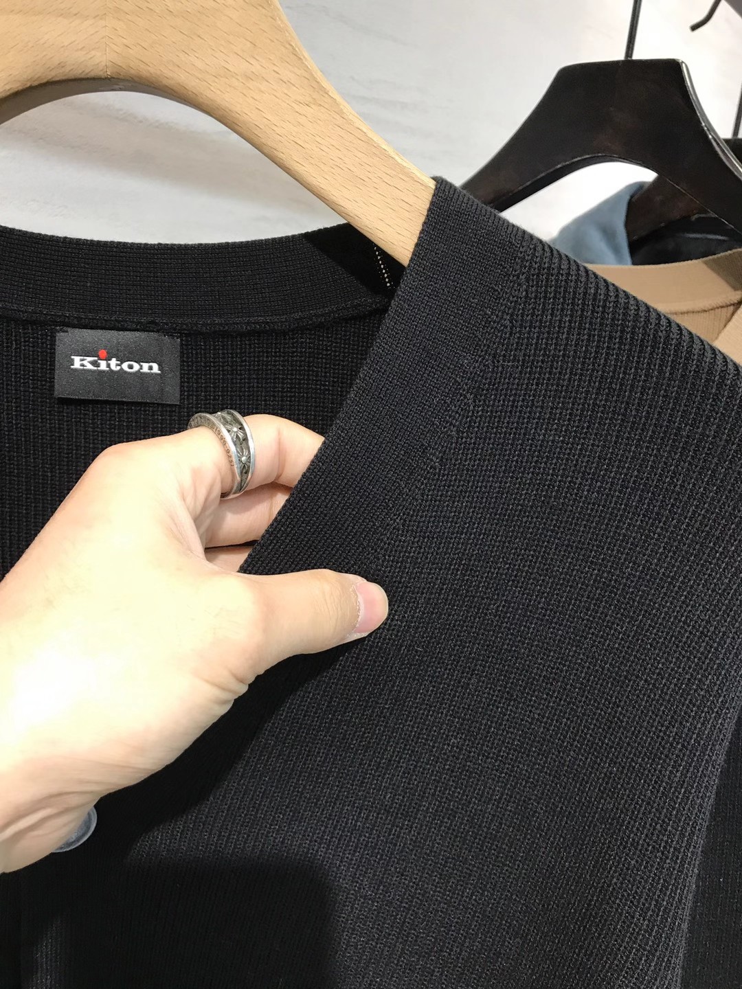 【新品】Ki家族男士高端商务休闲针织开衫/毛衣，贸易公司渠道货，意大利原厂出品，25年F/W秋冬新品，经