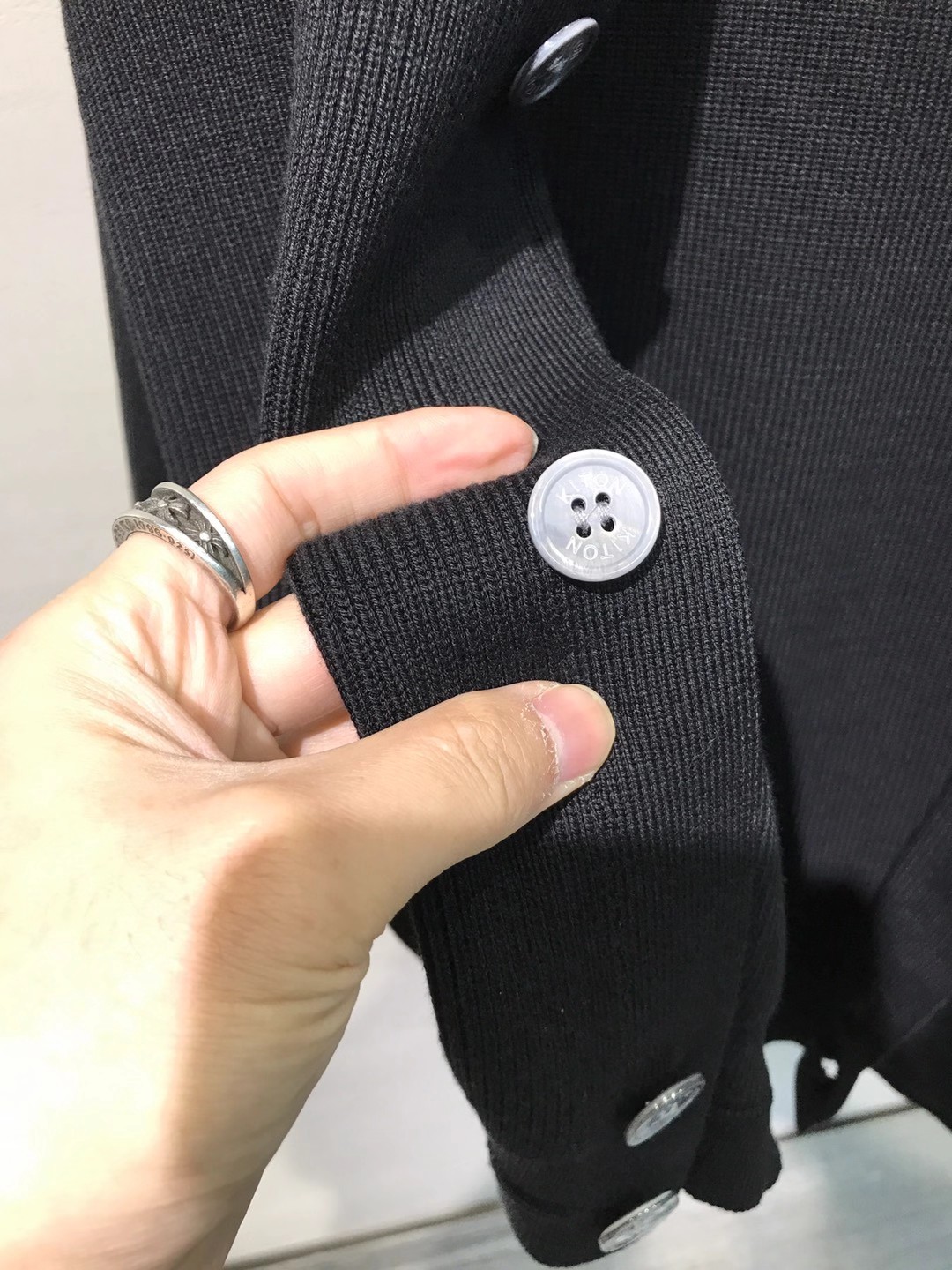 【新品】Ki家族男士高端商务休闲针织开衫/毛衣，贸易公司渠道货，意大利原厂出品，25年F/W秋冬新品，经