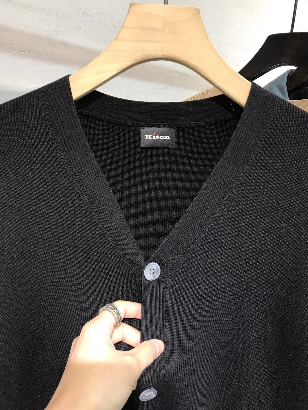【新品】Ki家族男士高端商务休闲针织开衫/毛衣，贸易公司渠道货，意大利原厂出品，25年F/W秋冬新品，经