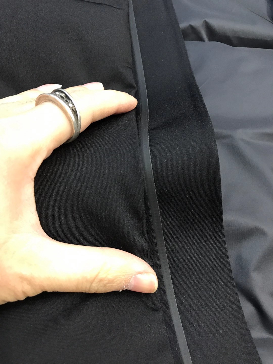 【新品】Mon/羽皇家族男士时装款户外可拆卸帽白鹅绒羽绒马甲，贸易公司渠道货，高端品鉴臻品，25年A/W