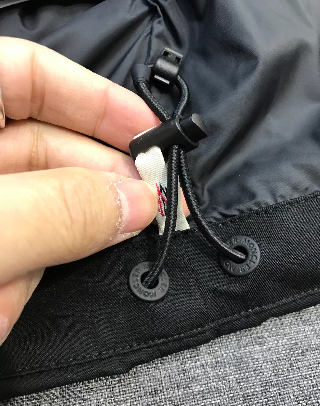 【新品】Mon/羽皇家族男士时装款户外可拆卸帽白鹅绒羽绒马甲，贸易公司渠道货，高端品鉴臻品，25年A/W