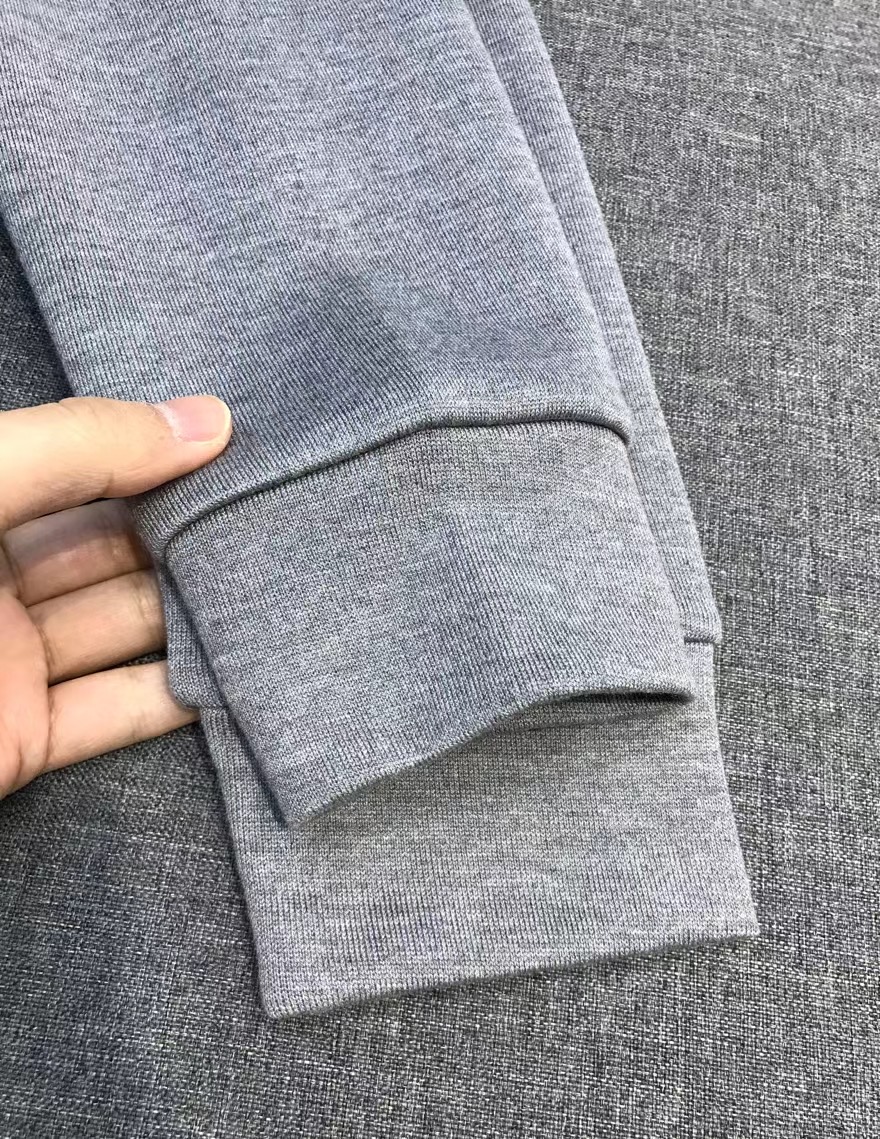 【新品】BC男士高端商务休闲羊毛混纺圆领打底衫/卫衣，上海贸易公司渠道货，100%纯正血统品质，25年F