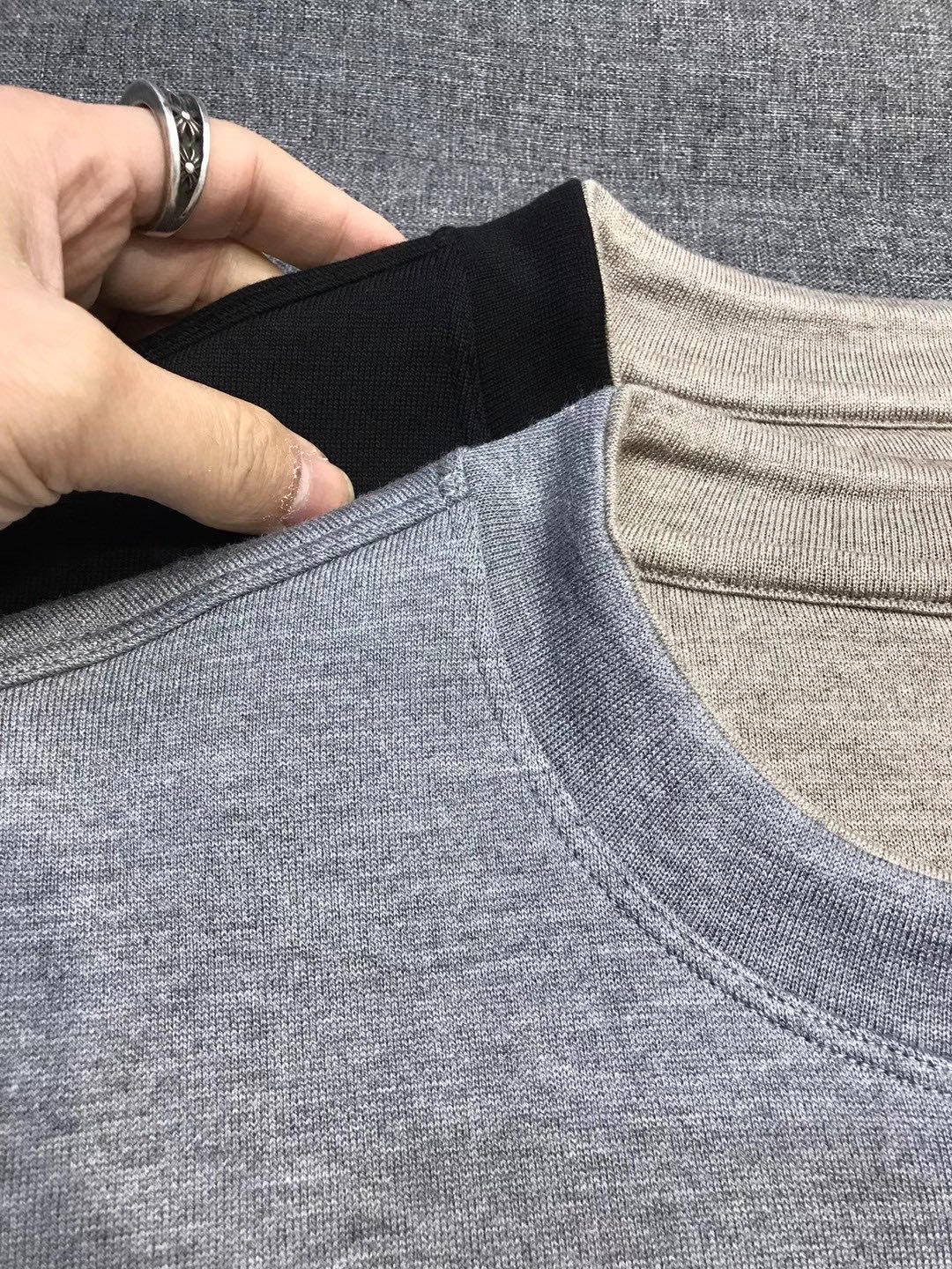 【新品】BC男士高端商务休闲羊毛混纺圆领打底衫/卫衣，上海贸易公司渠道货，100%纯正血统品质，25年F