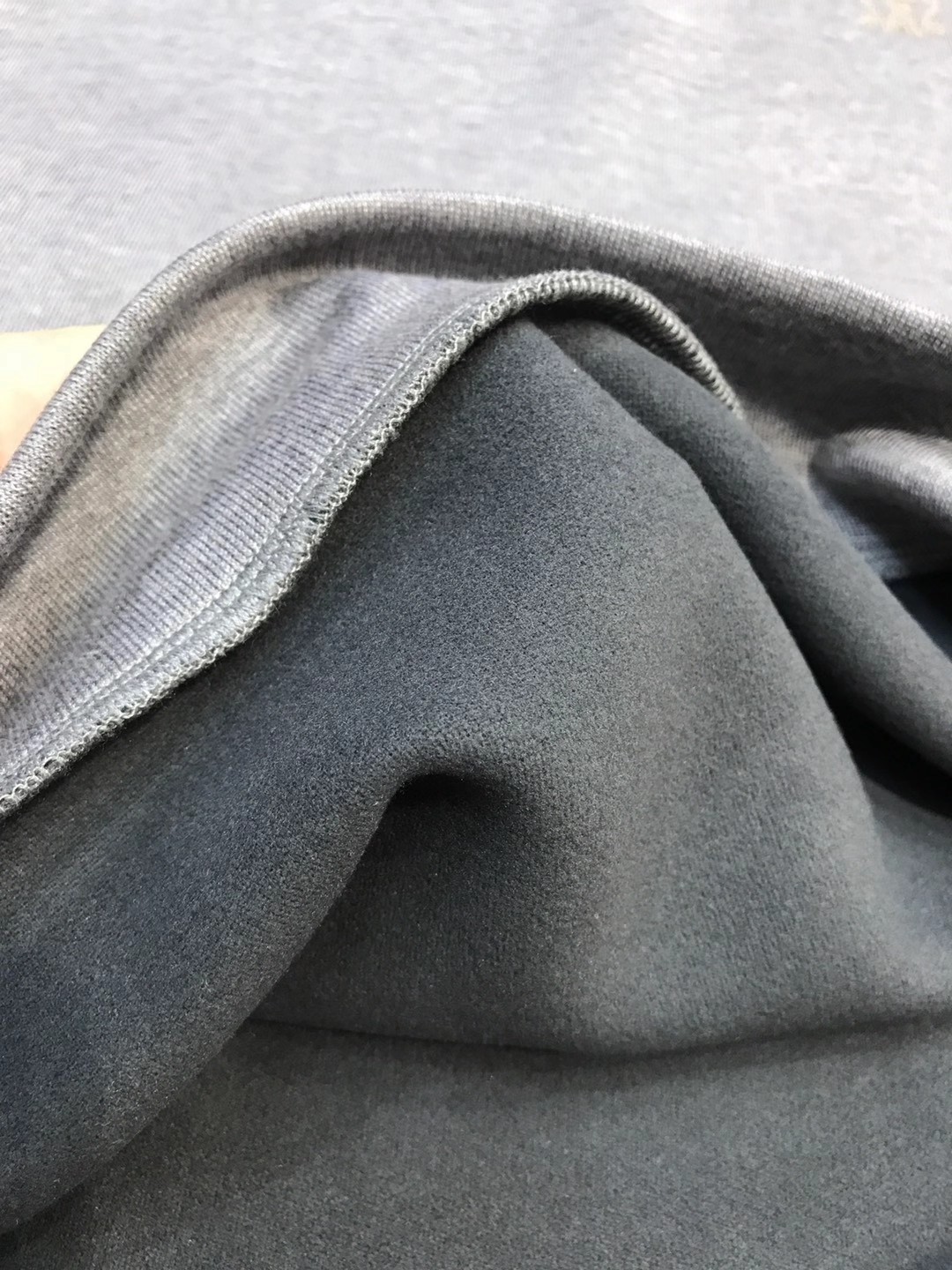 【新品】BC男士高端商务休闲羊毛混纺圆领打底衫/卫衣，上海贸易公司渠道货，100%纯正血统品质，25年F