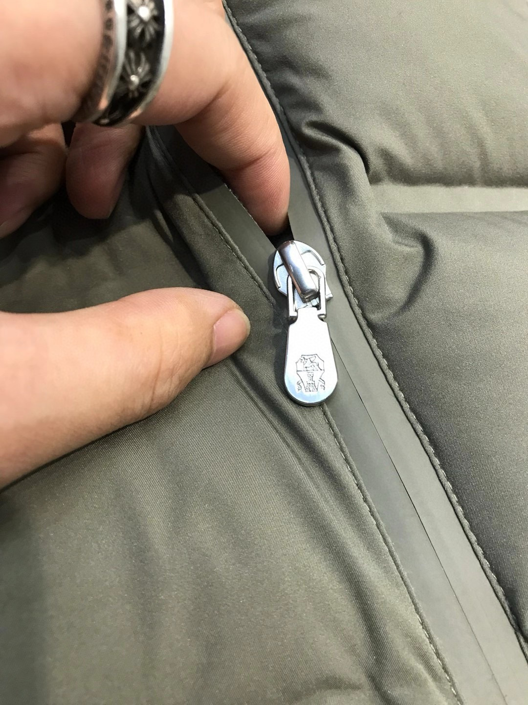 【新品】BC男士高端商务休闲可拆卸连帽羽绒服外套，上海贸易公司渠道货，100%纯正血统品质，25年F/W