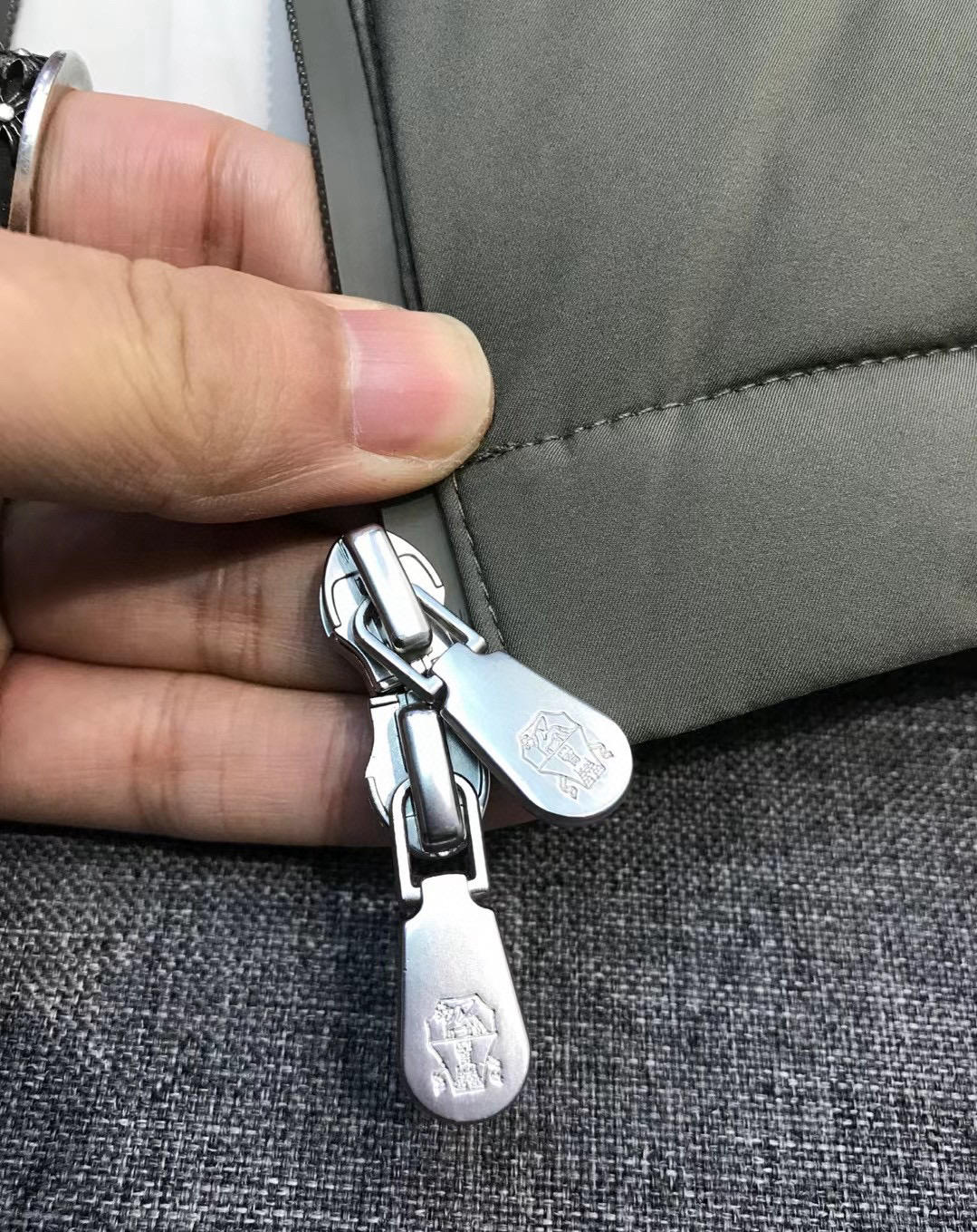 【新品】BC男士高端商务休闲可拆卸连帽羽绒服外套，上海贸易公司渠道货，100%纯正血统品质，25年F/W