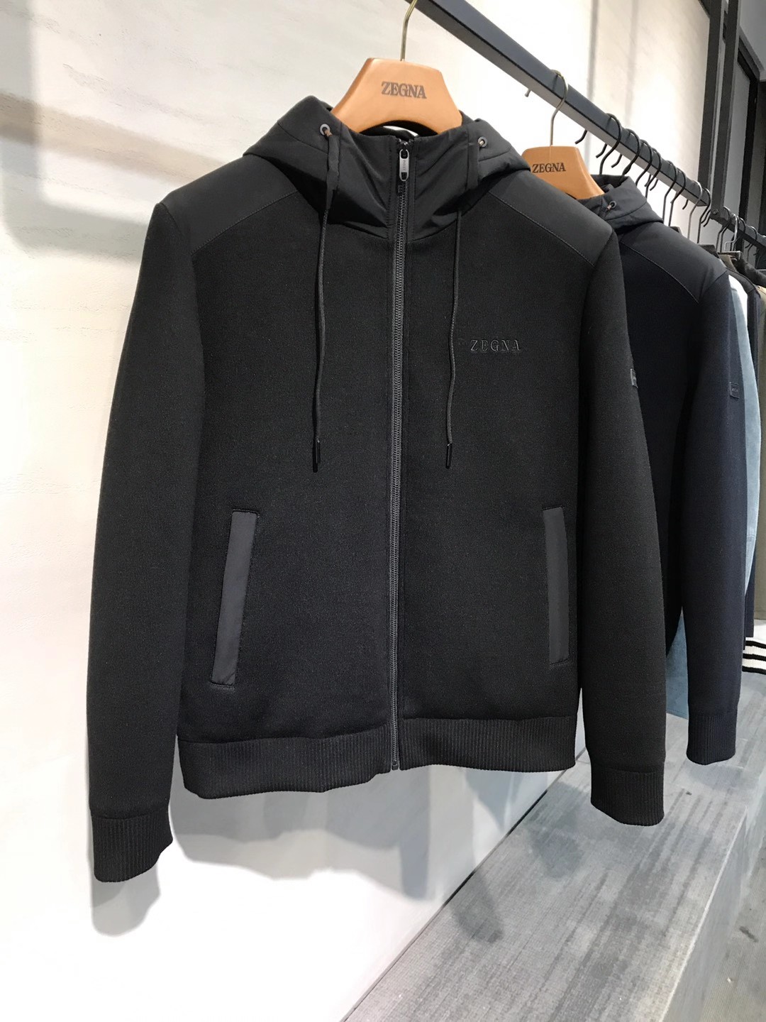 【新品】EZ家族男士商务休闲功能性连帽针织羊毛/白鹅绒/羽绒服外套，香港洋行渠道货，顶级纯正血统品质，意