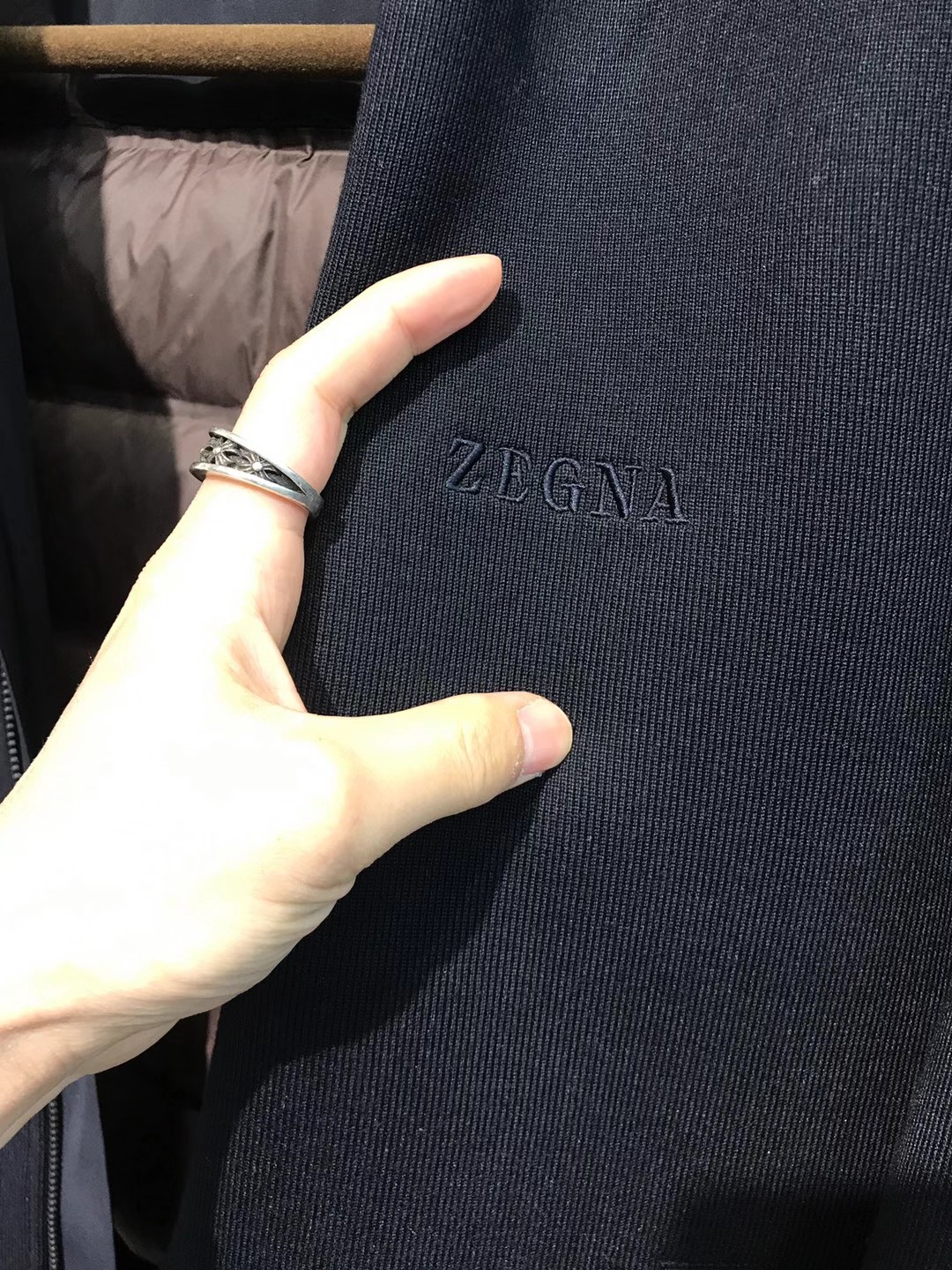 【新品】EZ家族男士商务休闲功能性连帽针织羊毛/白鹅绒/羽绒服外套，香港洋行渠道货，顶级纯正血统品质，意