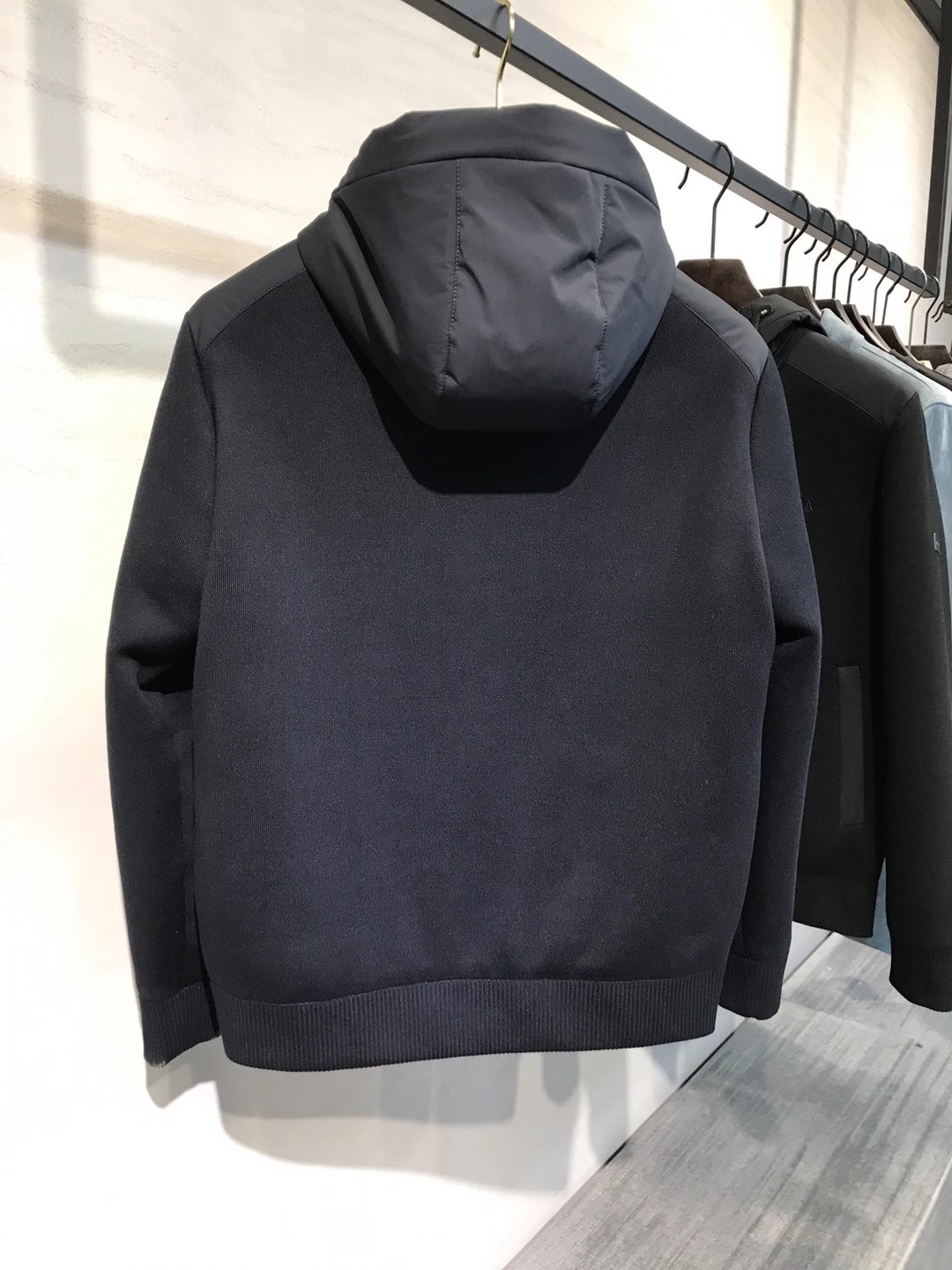 【新品】EZ家族男士商务休闲功能性连帽针织羊毛/白鹅绒/羽绒服外套，香港洋行渠道货，顶级纯正血统品质，意