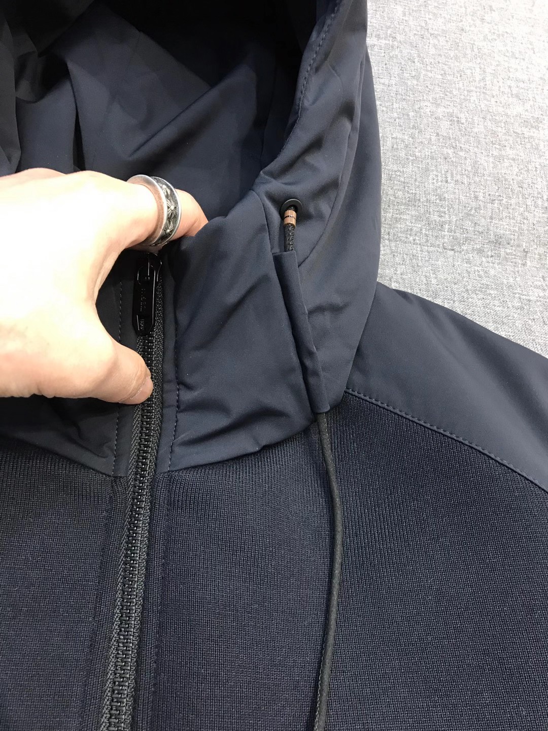 【新品】EZ家族男士商务休闲功能性连帽针织羊毛/白鹅绒/羽绒服外套，香港洋行渠道货，顶级纯正血统品质，意