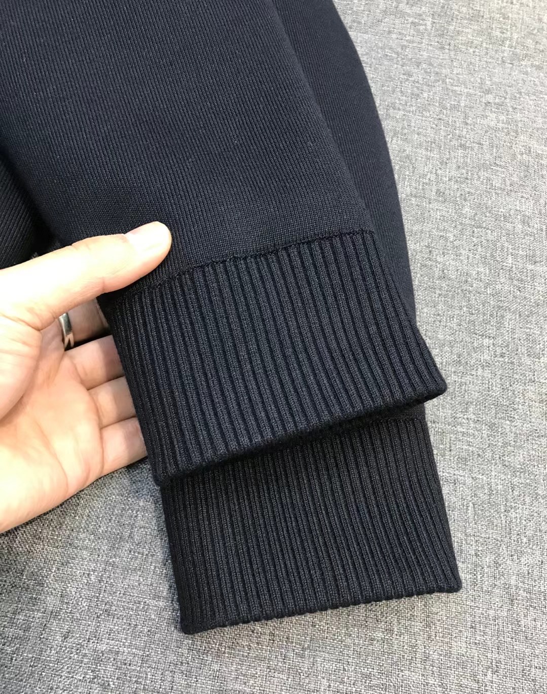 【新品】EZ家族男士商务休闲功能性连帽针织羊毛/白鹅绒/羽绒服外套，香港洋行渠道货，顶级纯正血统品质，意