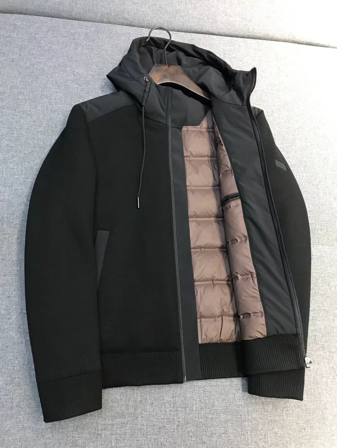 【新品】EZ家族男士商务休闲功能性连帽针织羊毛/白鹅绒/羽绒服外套，香港洋行渠道货，顶级纯正血统品质，意