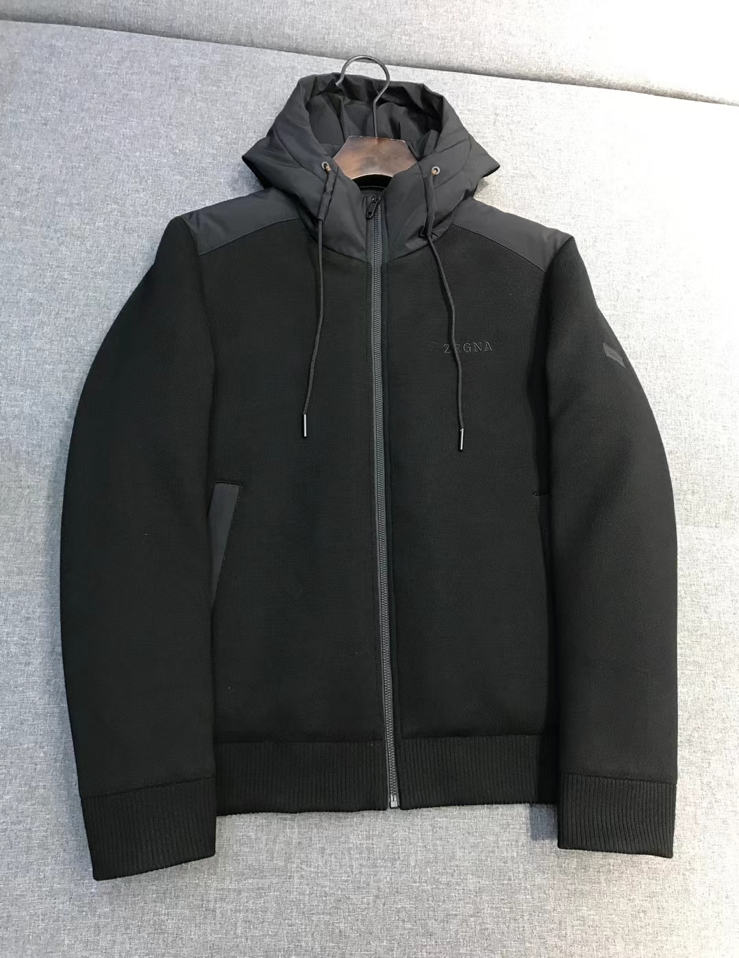 【新品】EZ家族男士商务休闲功能性连帽针织羊毛/白鹅绒/羽绒服外套，香港洋行渠道货，顶级纯正血统品质，意