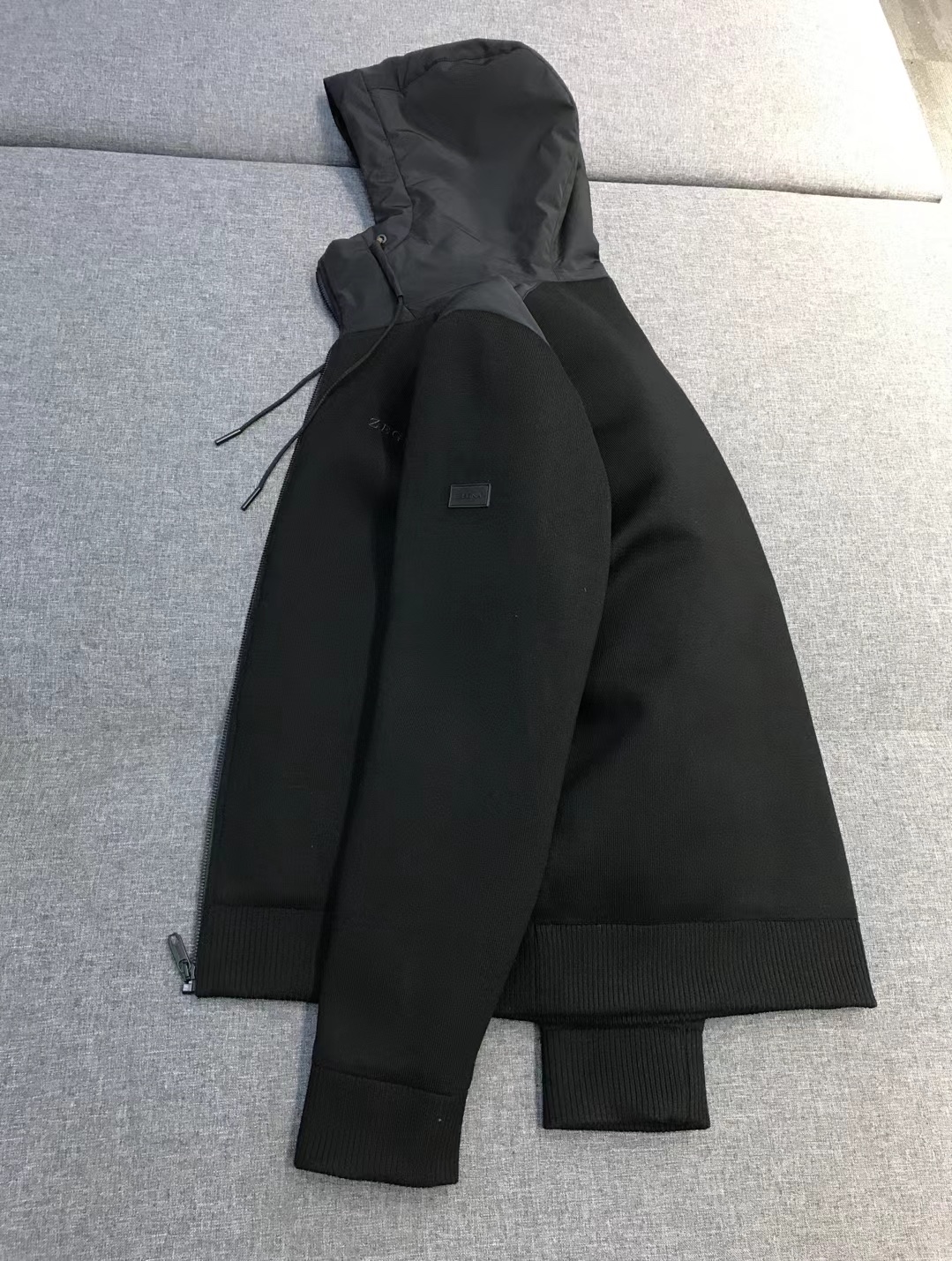 【新品】EZ家族男士商务休闲功能性连帽针织羊毛/白鹅绒/羽绒服外套，香港洋行渠道货，顶级纯正血统品质，意