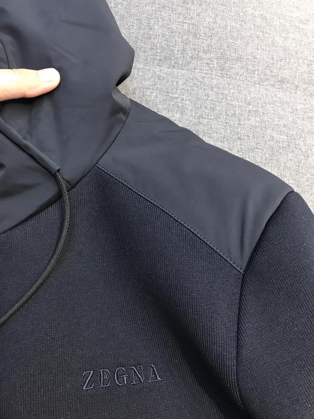 【新品】EZ家族男士商务休闲功能性连帽针织羊毛/白鹅绒/羽绒服外套，香港洋行渠道货，顶级纯正血统品质，意