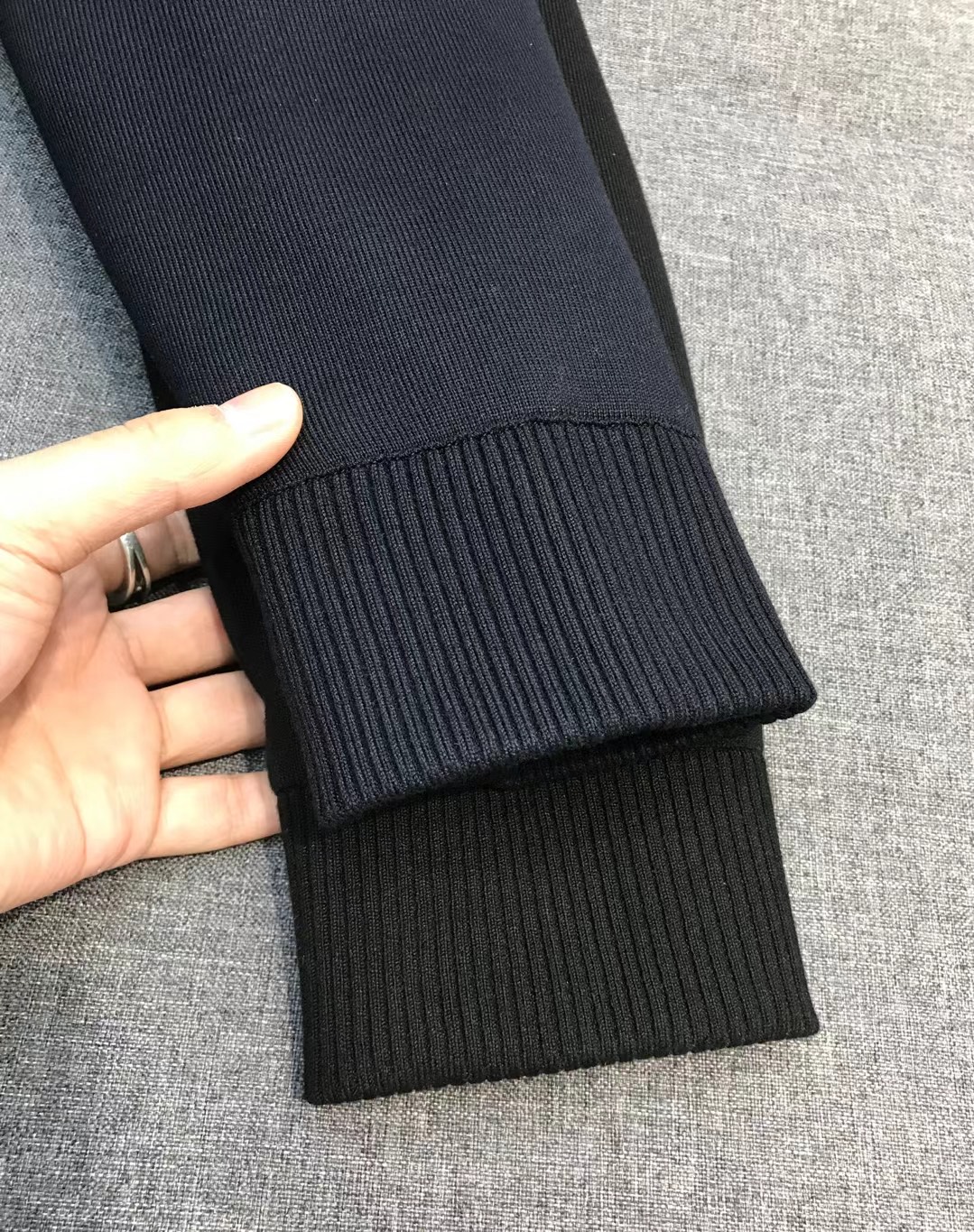 【新品】EZ家族男士商务休闲功能性连帽针织羊毛/白鹅绒/羽绒服外套，香港洋行渠道货，顶级纯正血统品质，意