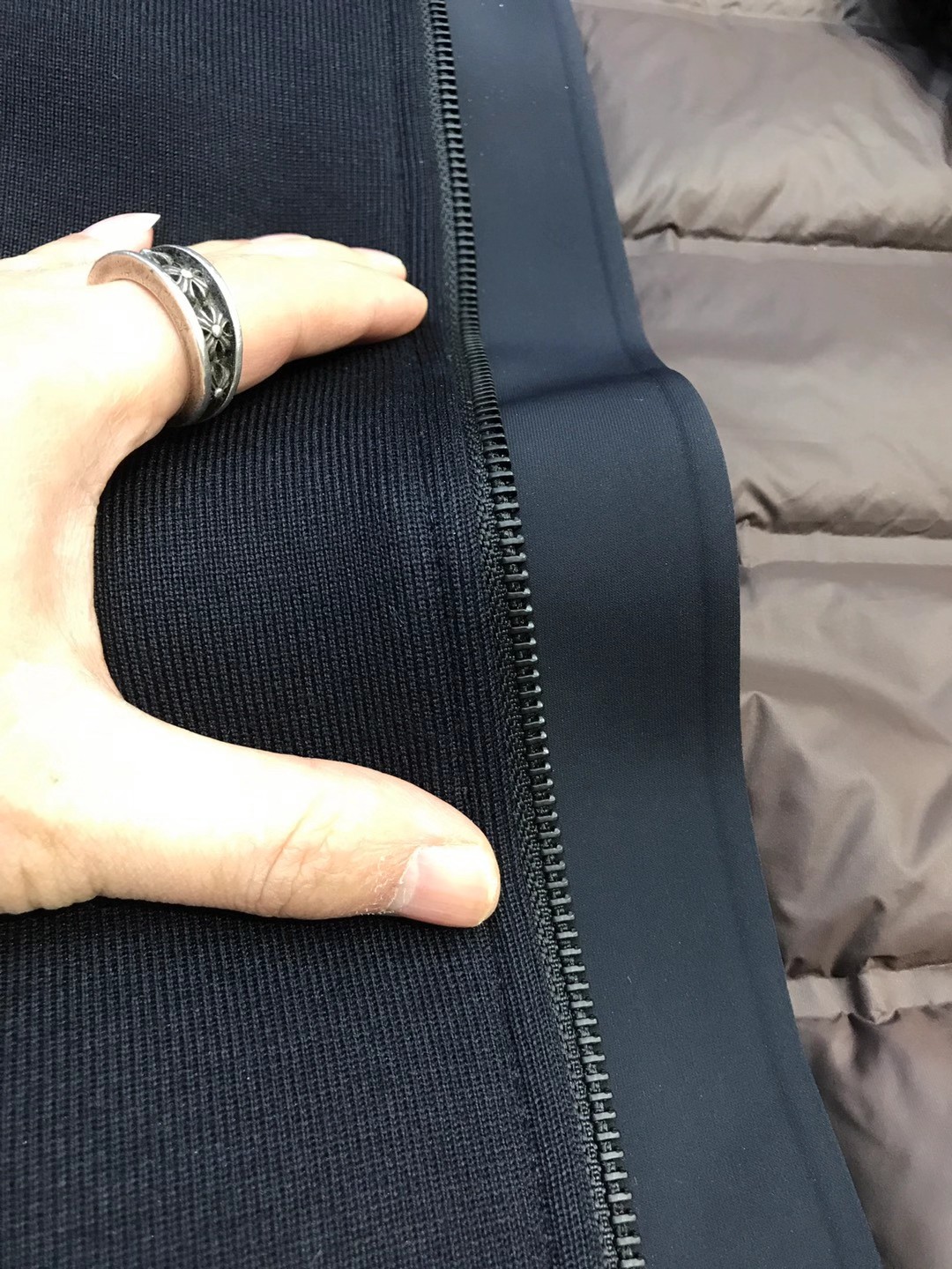 【新品】EZ家族男士商务休闲功能性连帽针织羊毛/白鹅绒/羽绒服外套，香港洋行渠道货，顶级纯正血统品质，意