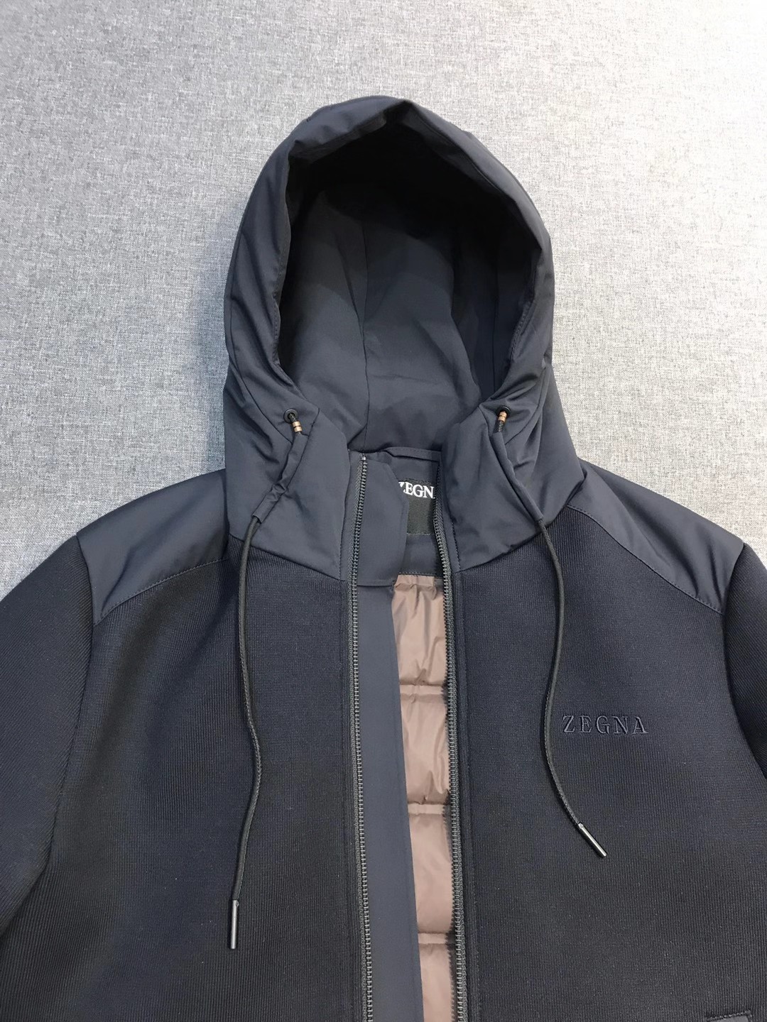 【新品】EZ家族男士商务休闲功能性连帽针织羊毛/白鹅绒/羽绒服外套，香港洋行渠道货，顶级纯正血统品质，意