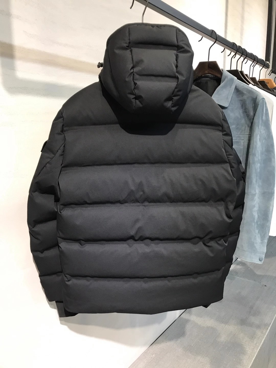 【新品】MON/羽皇男士时装款户外功能性白鹅绒可拆卸帽滑雪羽绒服，贸易公司渠道货，意大利原厂出品，官网主