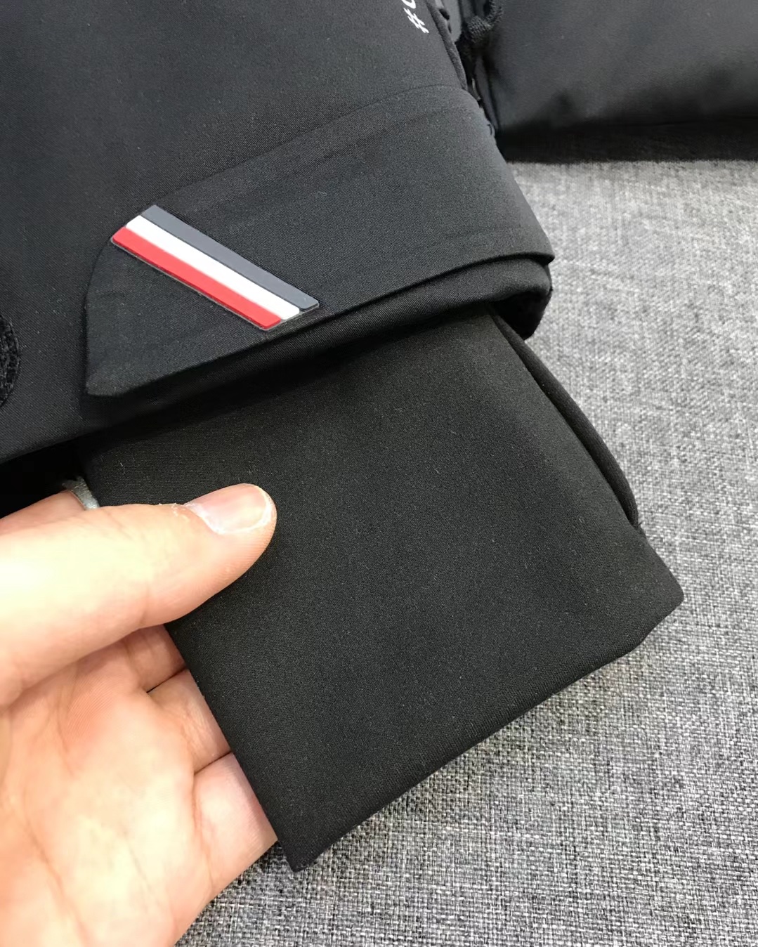 【新品】MON/羽皇男士时装款户外功能性白鹅绒可拆卸帽滑雪羽绒服，贸易公司渠道货，意大利原厂出品，官网主