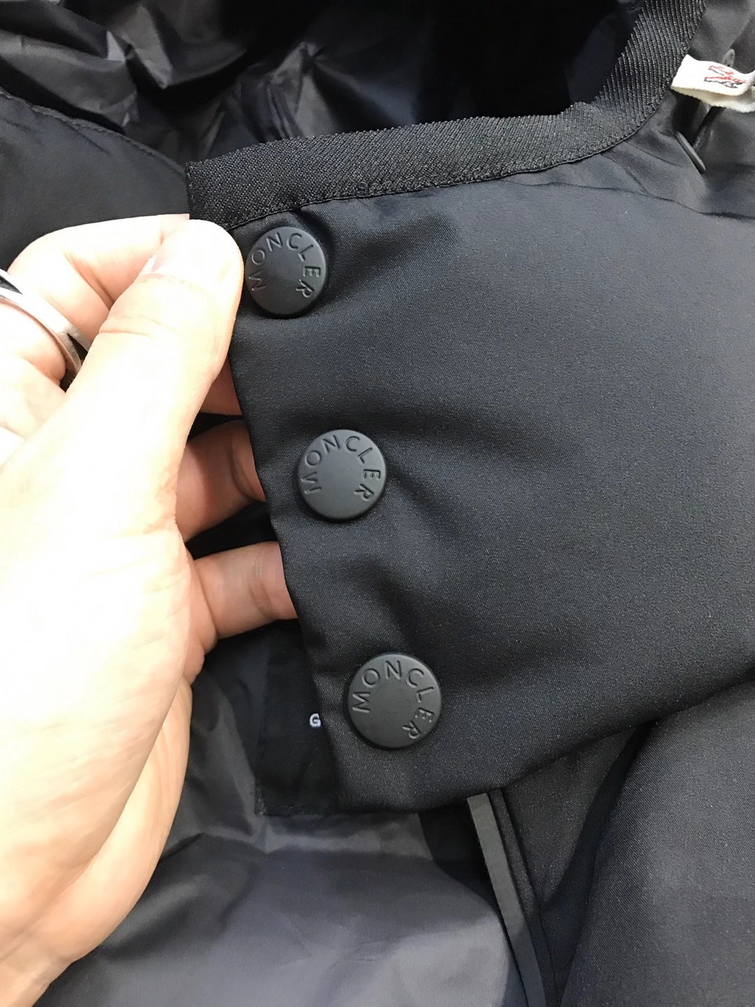 【新品】MON/羽皇男士时装款户外功能性白鹅绒可拆卸帽滑雪羽绒服，贸易公司渠道货，意大利原厂出品，官网主