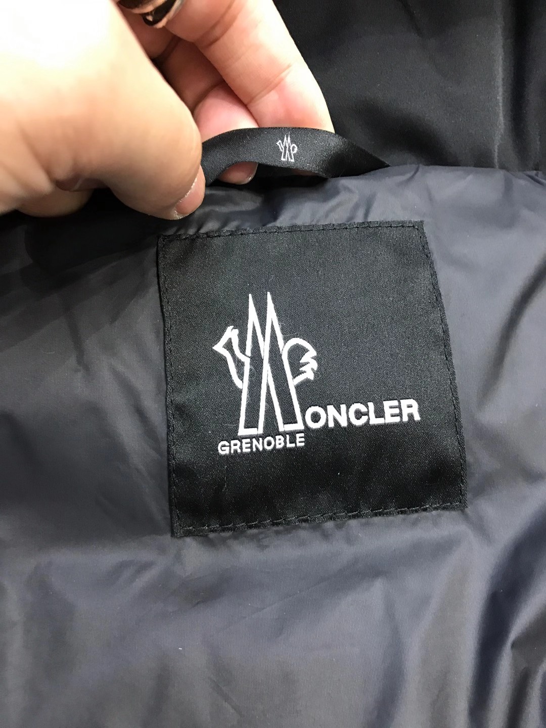 【新品】MON/羽皇男士时装款户外功能性白鹅绒可拆卸帽滑雪羽绒服，贸易公司渠道货，意大利原厂出品，官网主