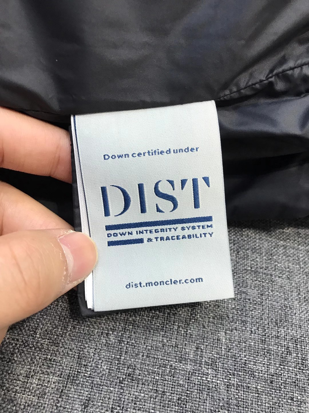 【新品】MON/羽皇男士时装款户外功能性白鹅绒可拆卸帽滑雪羽绒服，贸易公司渠道货，意大利原厂出品，官网主