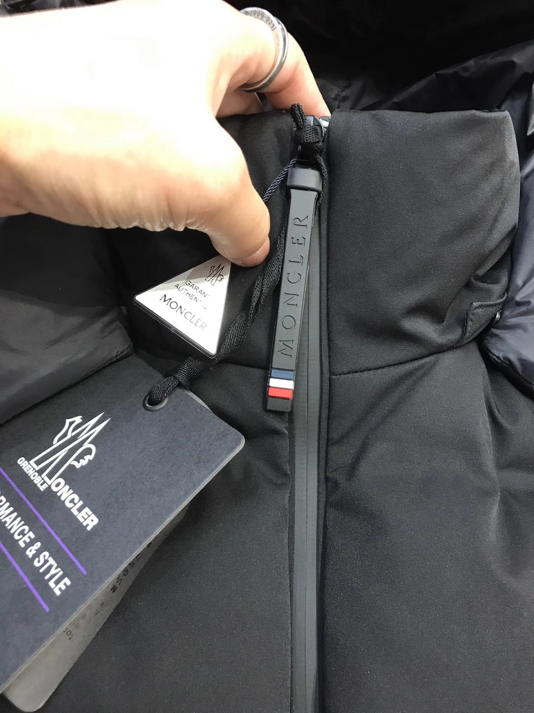 【新品】MON/羽皇男士时装款户外功能性白鹅绒可拆卸帽滑雪羽绒服，贸易公司渠道货，意大利原厂出品，官网主