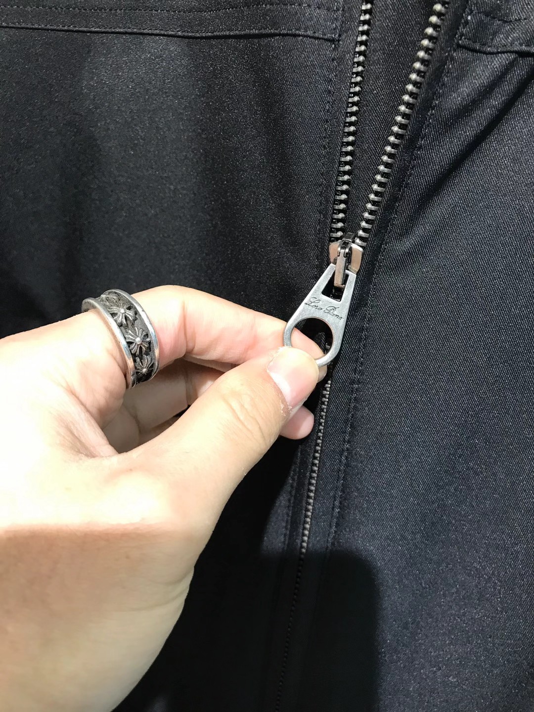 【新品】lP🆕家族男士高端商务休闲连帽羽绒服外套，上海贸易公司渠道货，系出名门，100%纯正血统品质，意