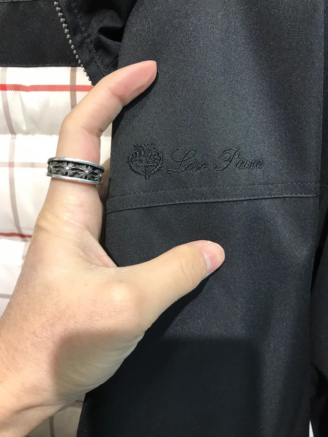 【新品】lP🆕家族男士高端商务休闲连帽羽绒服外套，上海贸易公司渠道货，系出名门，100%纯正血统品质，意