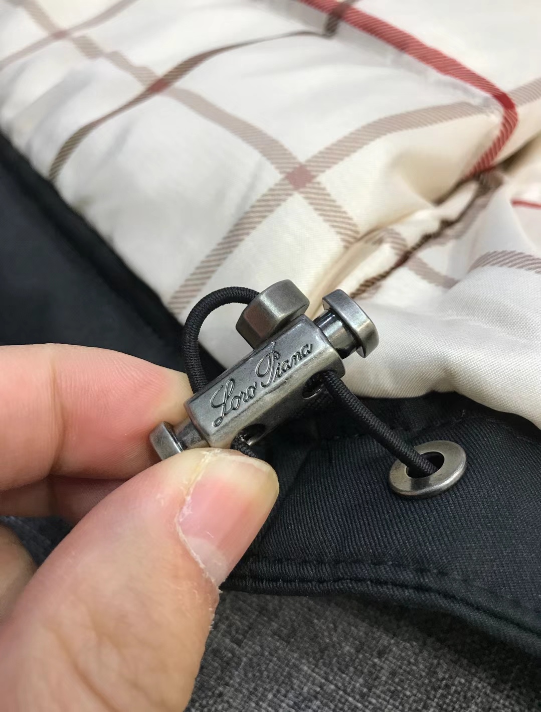 【新品】lP🆕家族男士高端商务休闲连帽羽绒服外套，上海贸易公司渠道货，系出名门，100%纯正血统品质，意