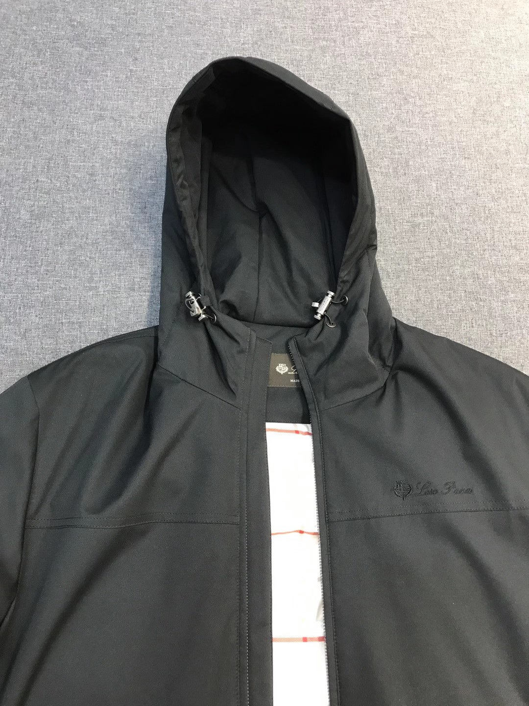 【新品】lP🆕家族男士高端商务休闲连帽羽绒服外套，上海贸易公司渠道货，系出名门，100%纯正血统品质，意