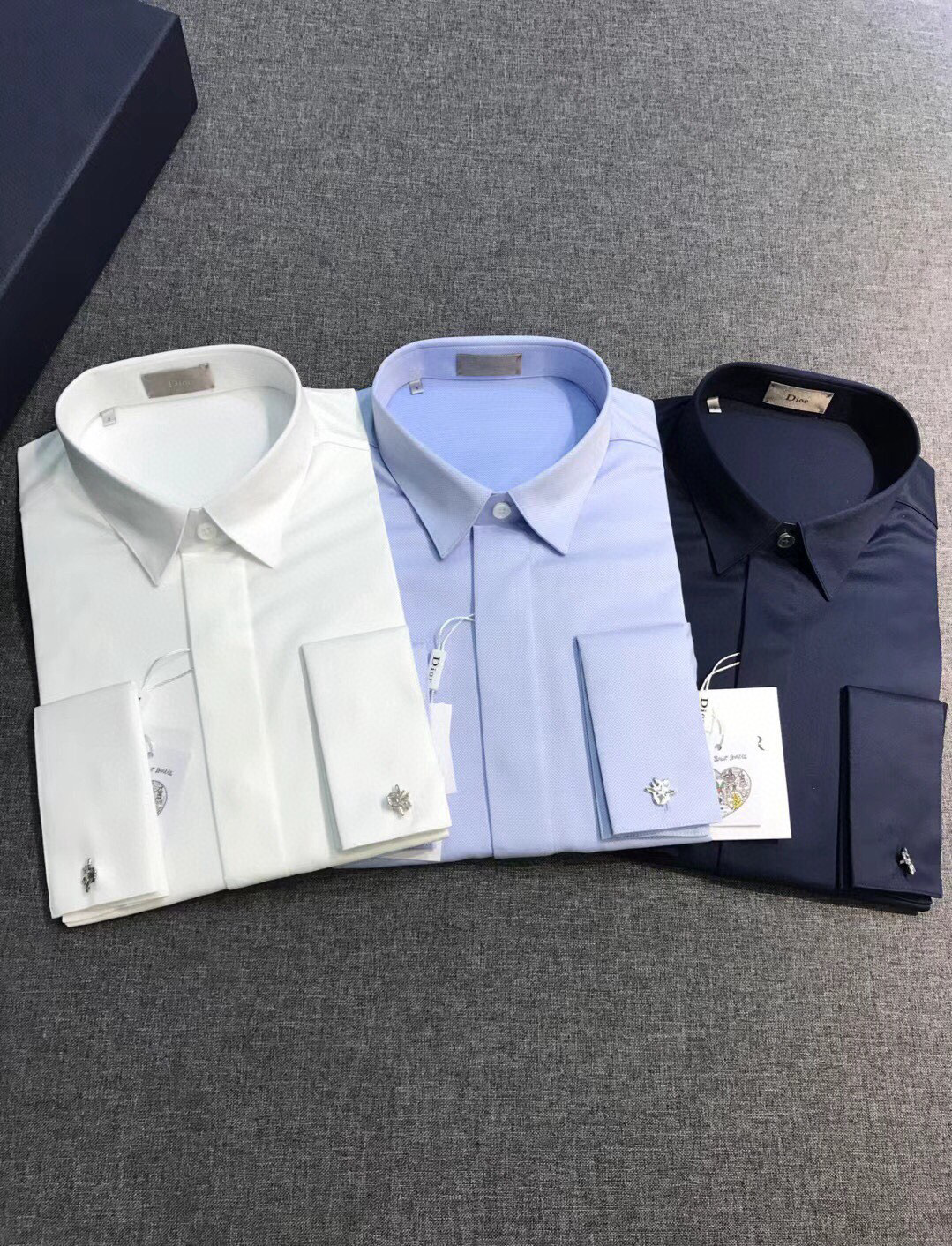 【新品】CD.HOMME家族男士时装款袖扣正装商务休闲长袖衬衫，香港洋行渠道货，重磅级品鉴奢华之物，高级