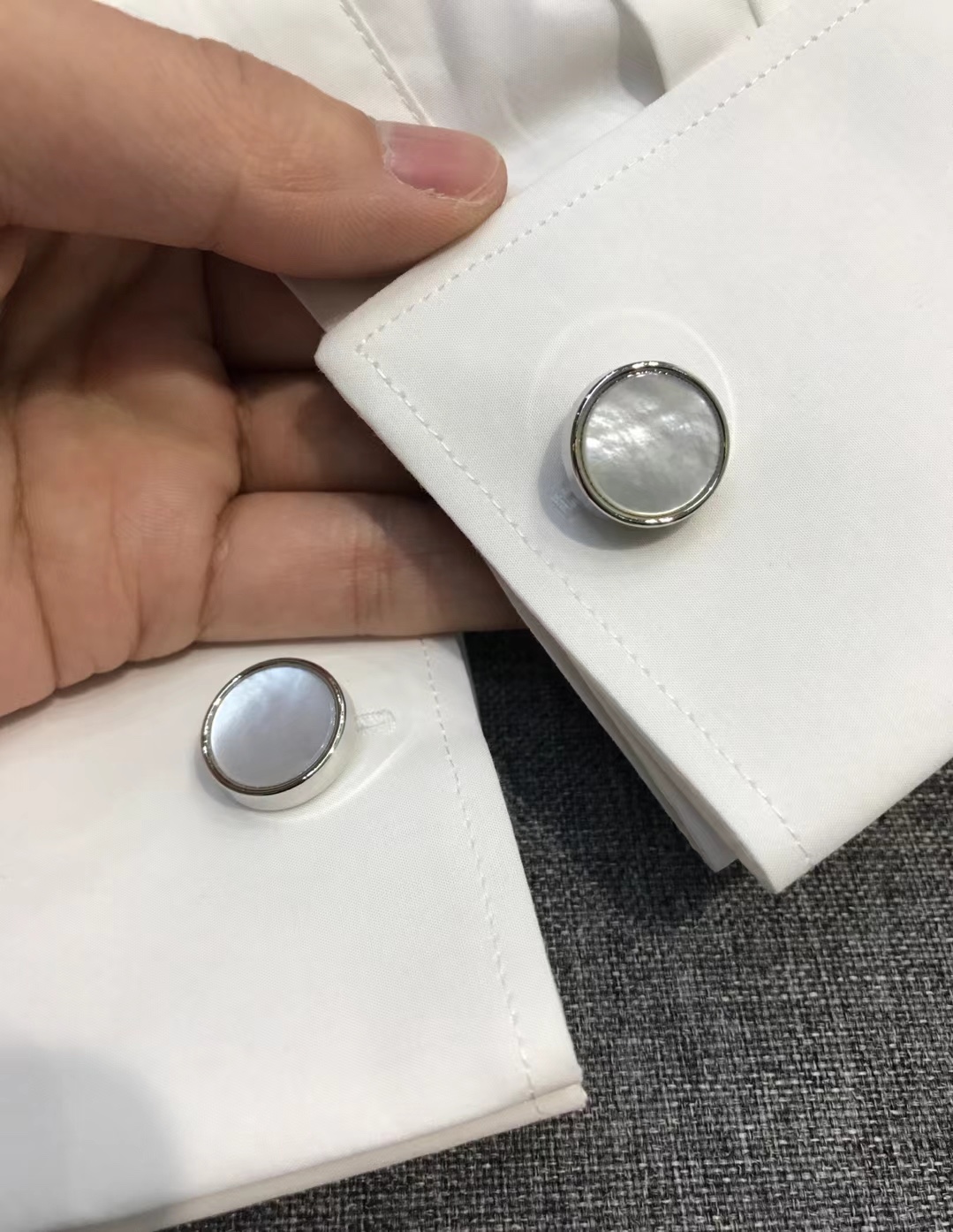 【新品-EZ家族男士高端商务正装休闲袖扣款长袖衬衫，顶级香港洋行货，纯血统品质，葡萄牙代工出品，26年官