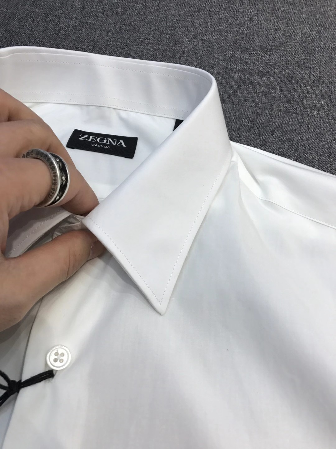 【新品-EZ家族男士高端商务正装休闲袖扣款长袖衬衫，顶级香港洋行货，纯血统品质，葡萄牙代工出品，26年官