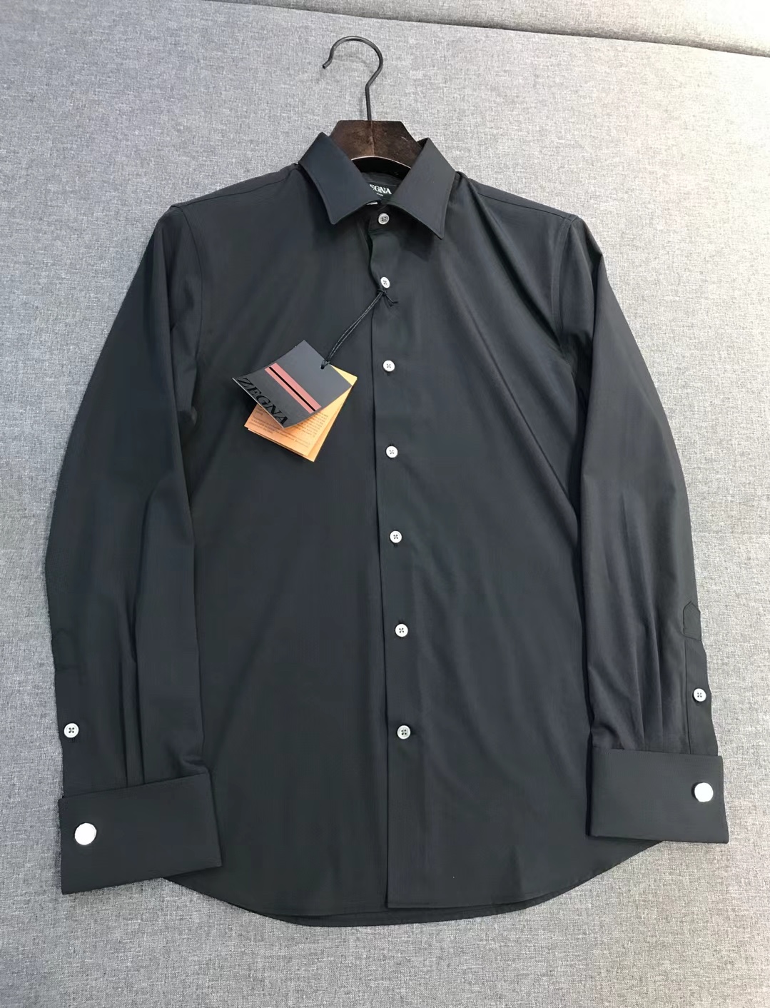 【新品-EZ家族男士高端商务正装休闲袖扣款长袖衬衫，顶级香港洋行货，纯血统品质，葡萄牙代工出品，26年官