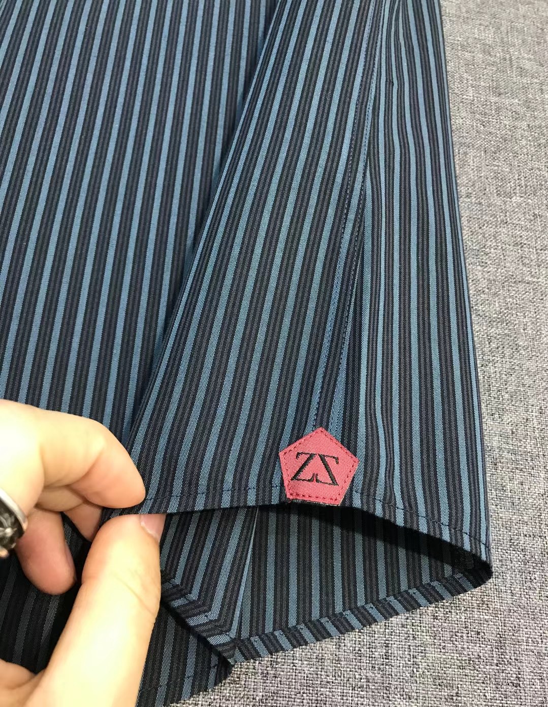 【新品】EZ家族男士高端商务休闲条纹长袖衬衫，顶级香港洋行货，纯血统品质，意大利原厂出品，26年早春新品