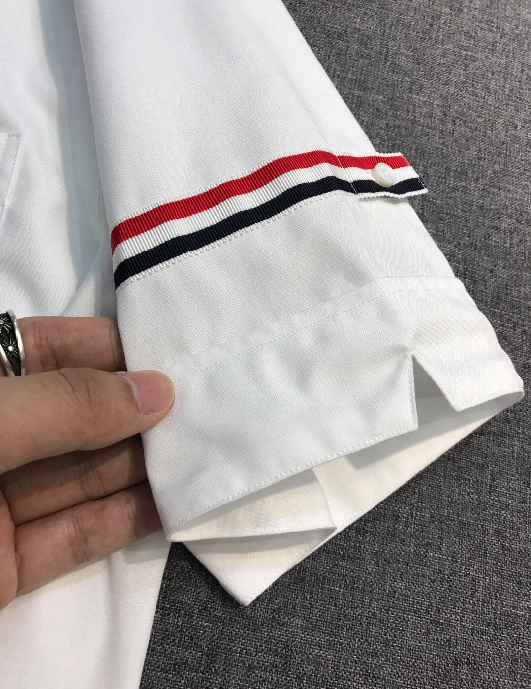 【新品】-TB/布朗尼男士时装款短袖衬衫，贸易公司渠道货，源自日本代工出品，26年春夏秀场系列，买手店里