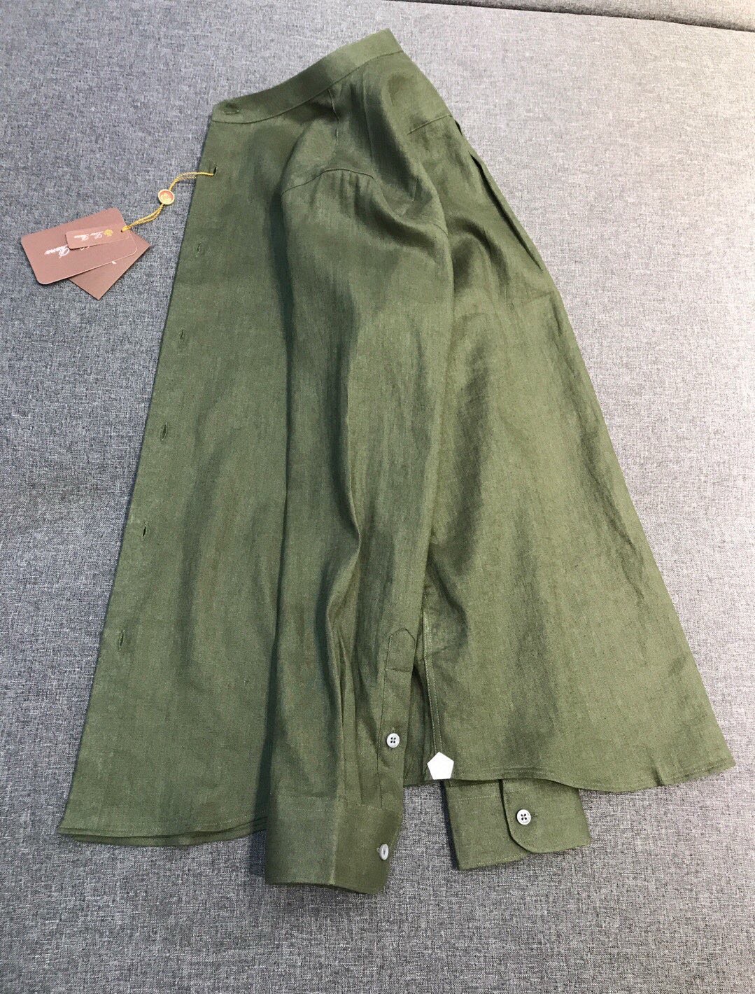 【新品-Loro piana家族男士高端时装款老钱风纯亚麻长袖衬衫,贸易公司渠道臻品,系出名门,纯正血统品质,意大利原产 【新品-Loro piana家族男士高端时装款老钱风纯亚麻长袖衬衫,贸易公司渠道臻品,系出名门,纯正血统品质,意大利原产