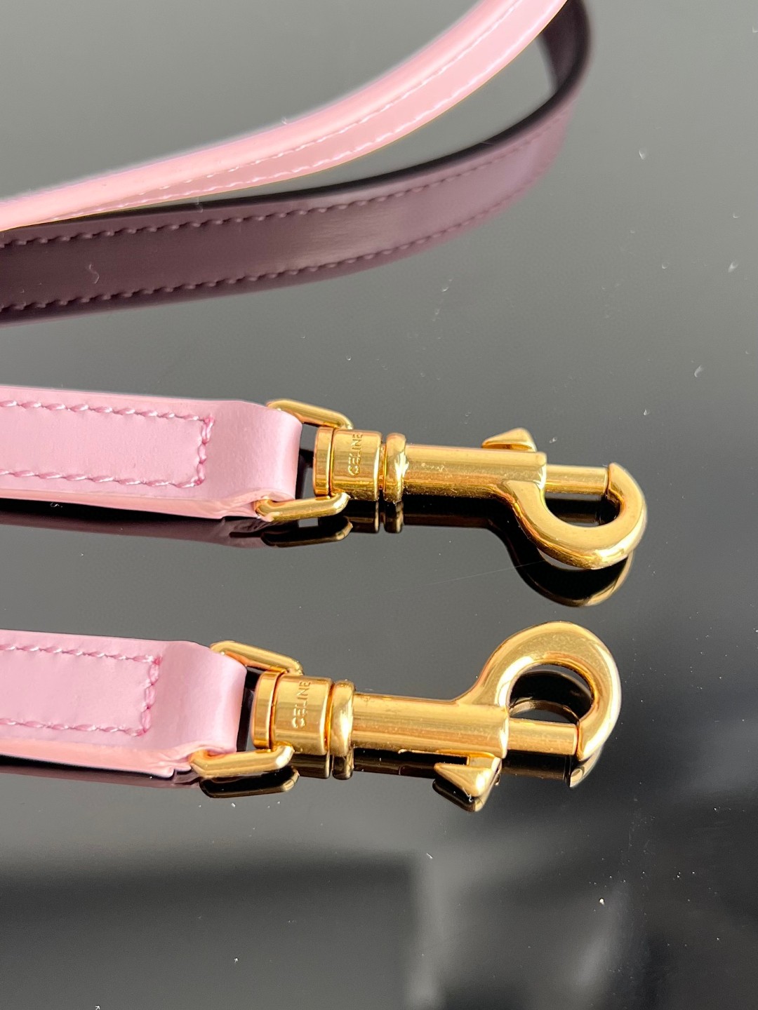 CELINE BESACE TRIOMPHE迷你亮泽牛皮手袋，凯旋门手提马鞍，尺寸：15.5 X 11.